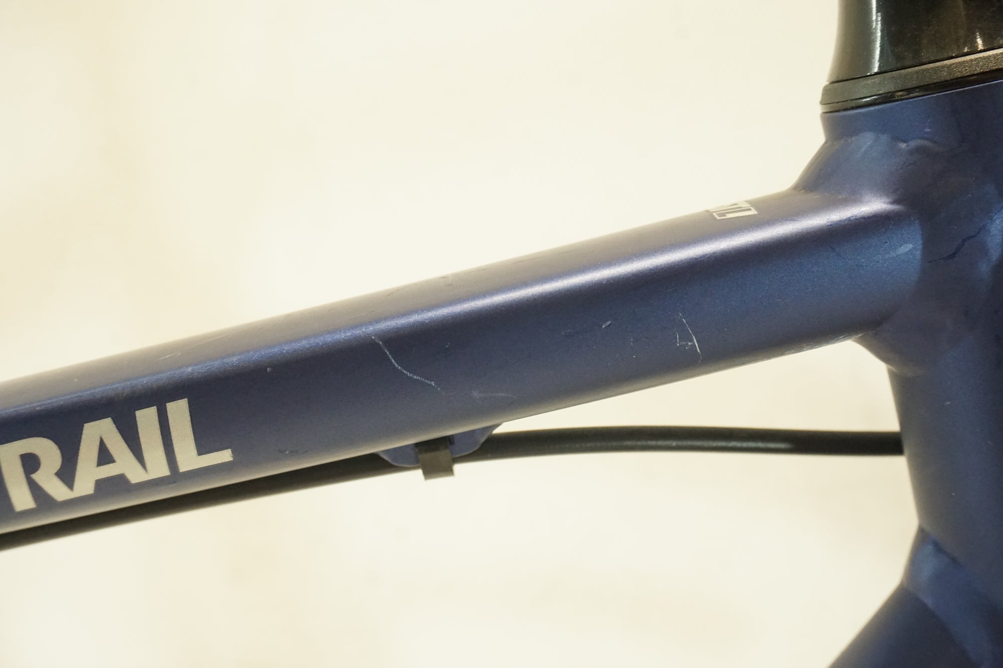 KHODAABLOOM 「コーダーブルーム」 RAIL DISC 2021年モデル 440サイズ ダークブルー クロスバイク / 横浜戸塚店