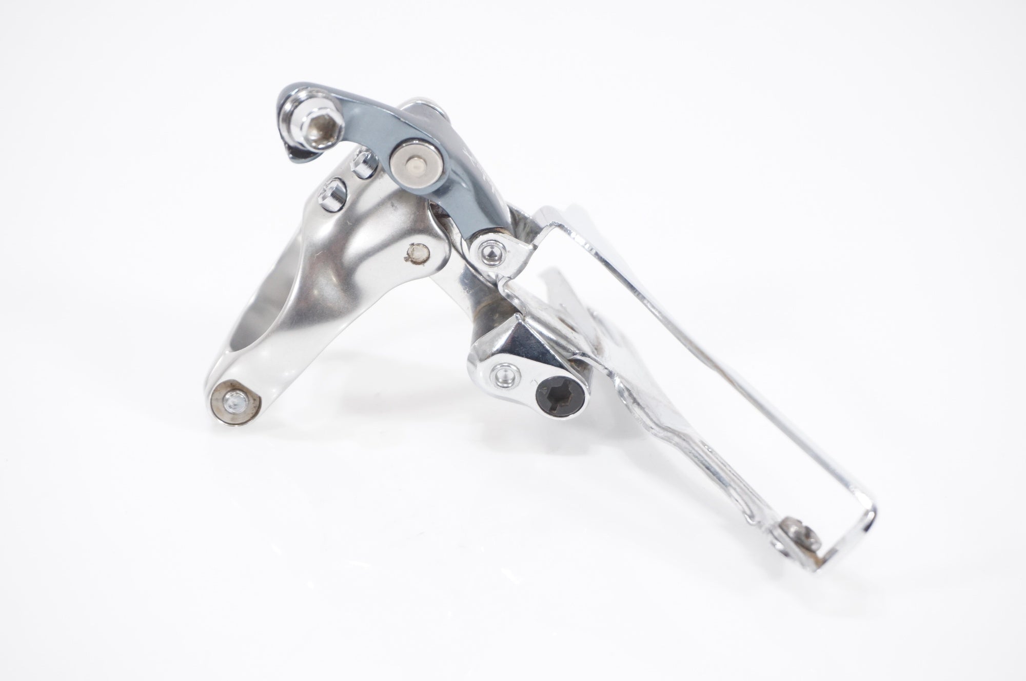 SHIMANO 「シマノ」 TR FD-M900 φ31.8 フロントディレイラー / AKIBA店