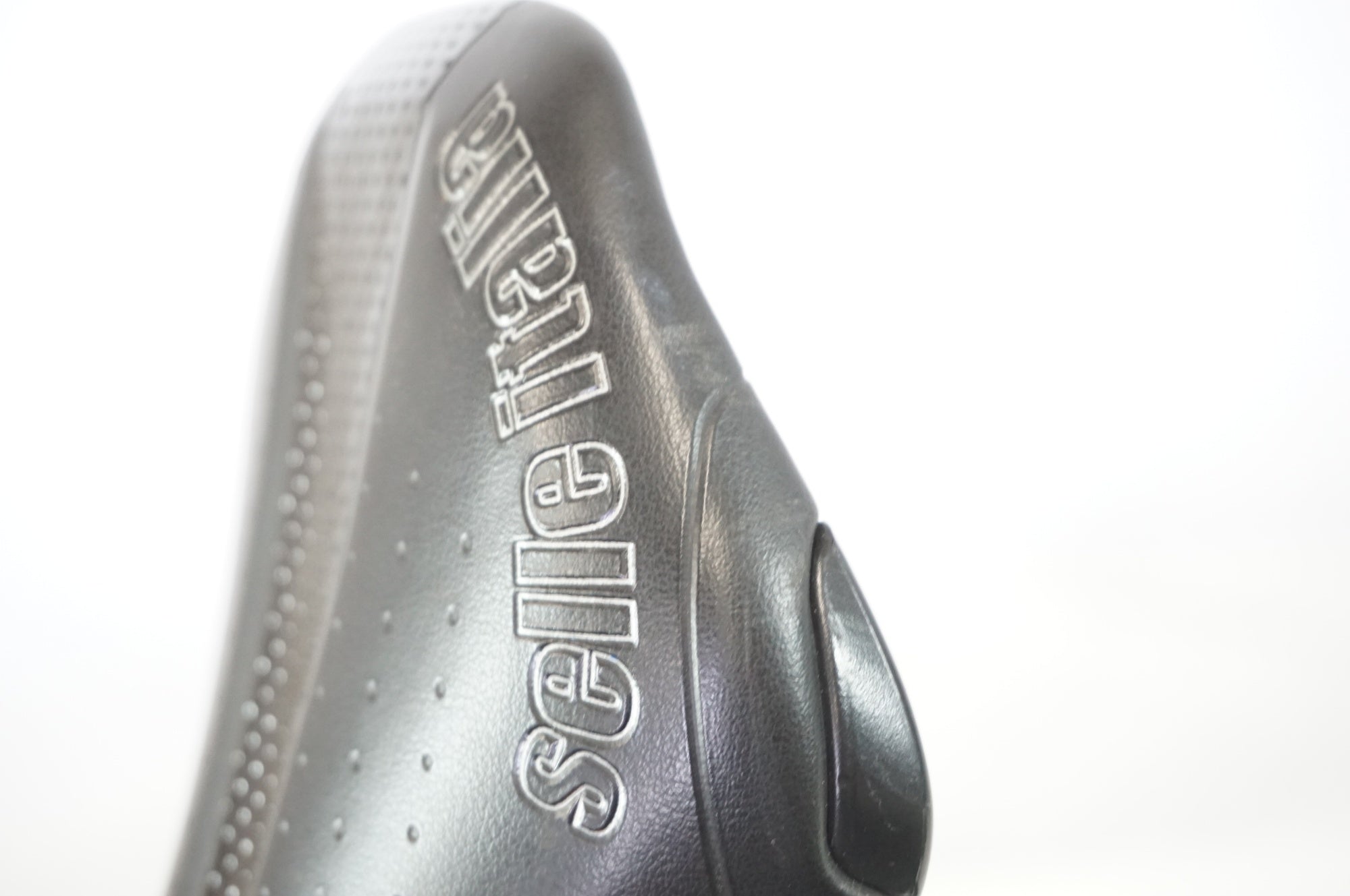 SELLE ITALIA 「セライタリア」 NOVUS サドル / 宇都宮店