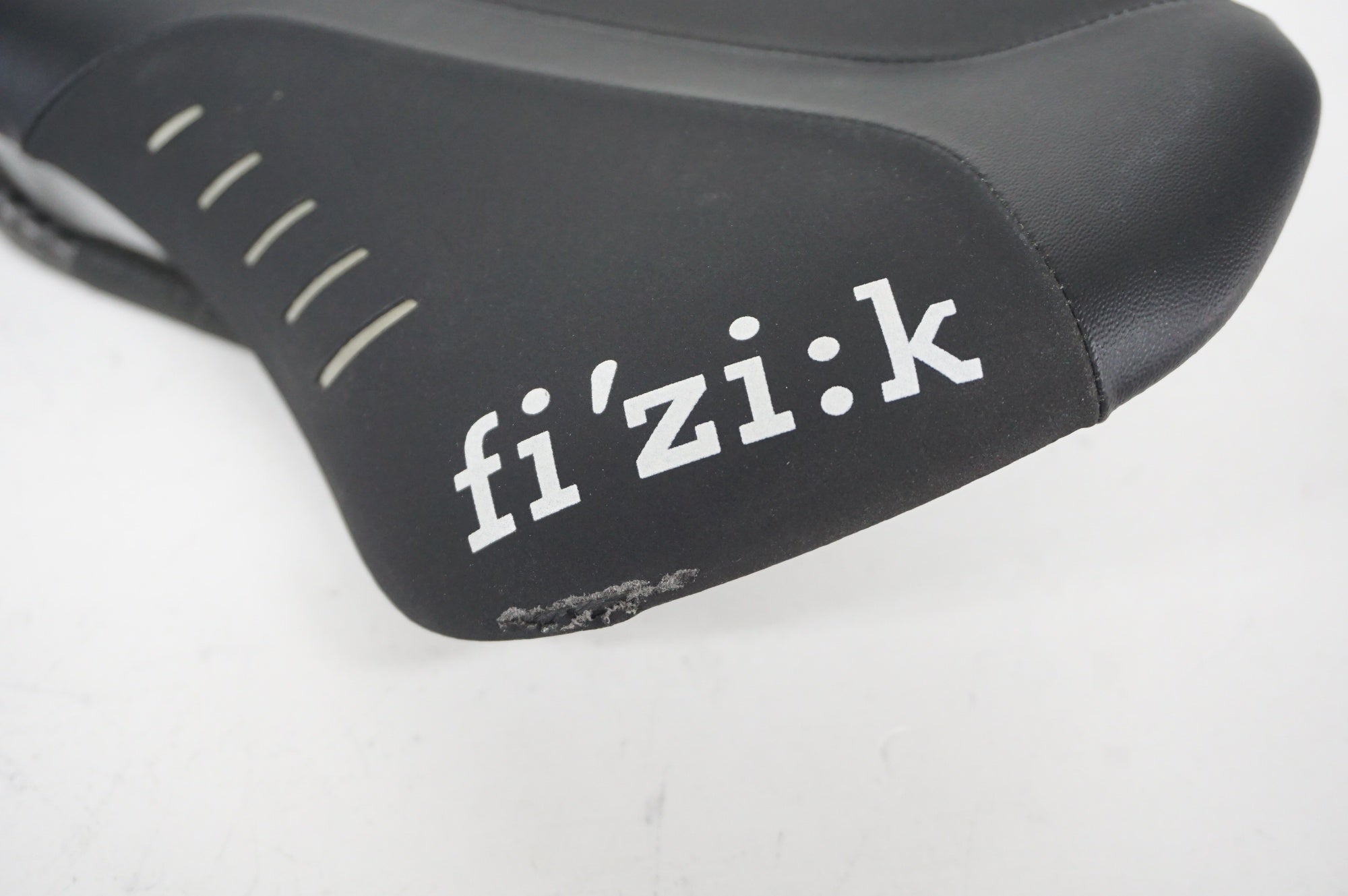 FIZIK 「フィジーク」 ANTARES R3 サドル / 阪急塚口店