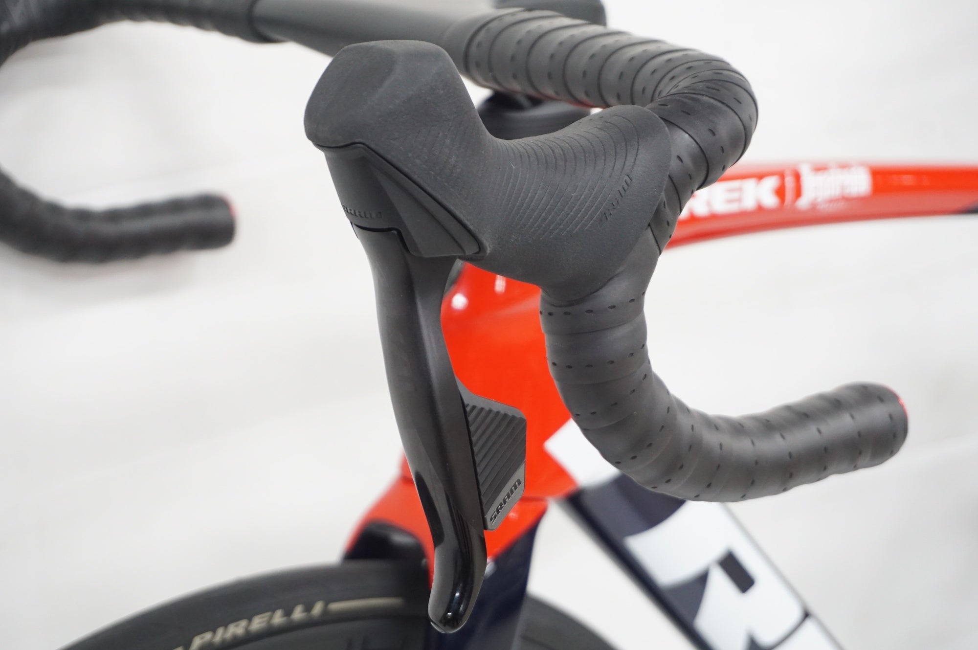 TREK 「トレック」 EMONDA SLR 6 ETAP 2021-2022年モデル ロードバイク / 阪急塚口店