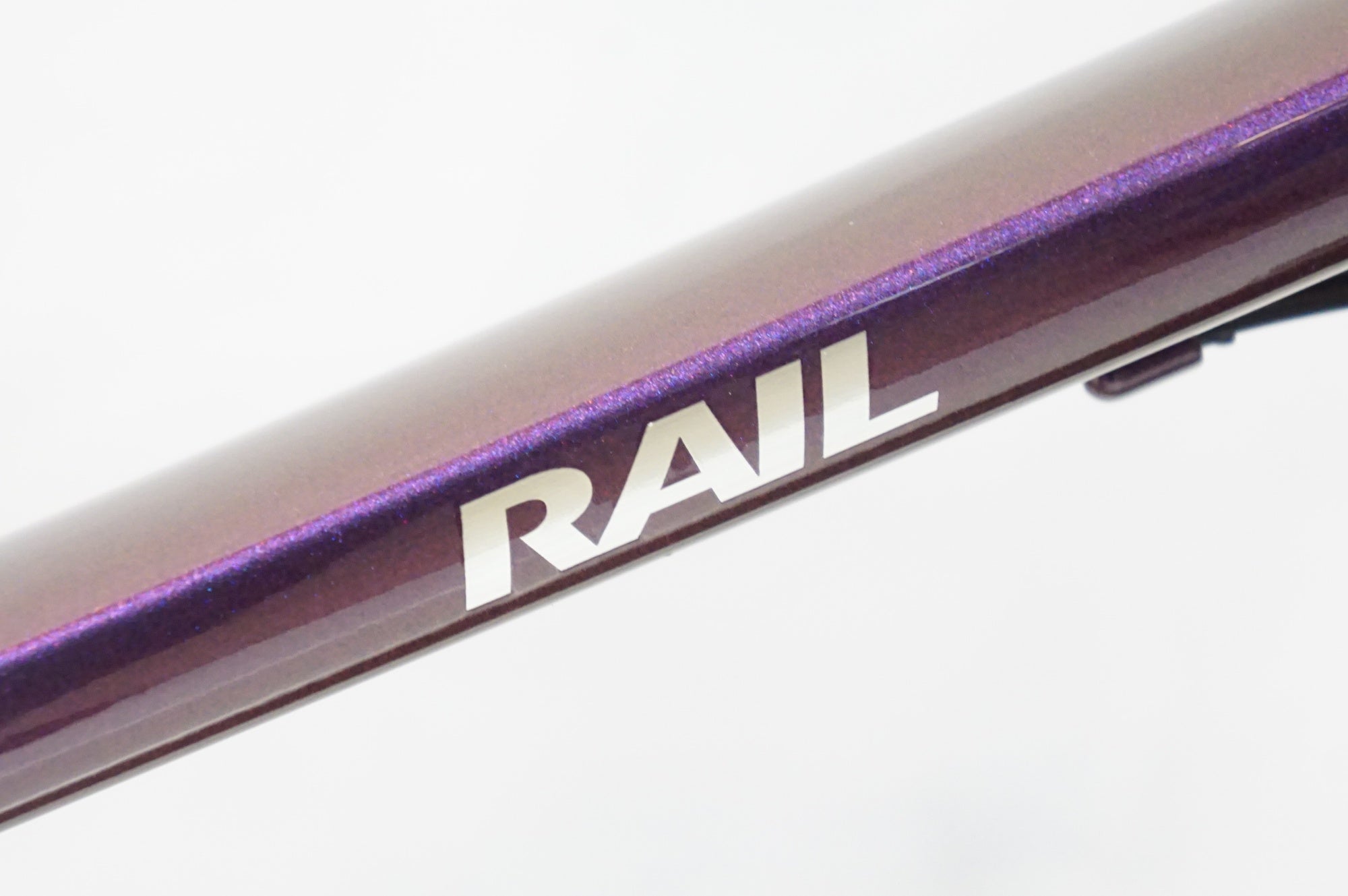 KHODAABLOOM 「コーダーブルーム」 RAIL 700 SUPER LIGHT 2024年モデル クロスバイク / 熊谷本店