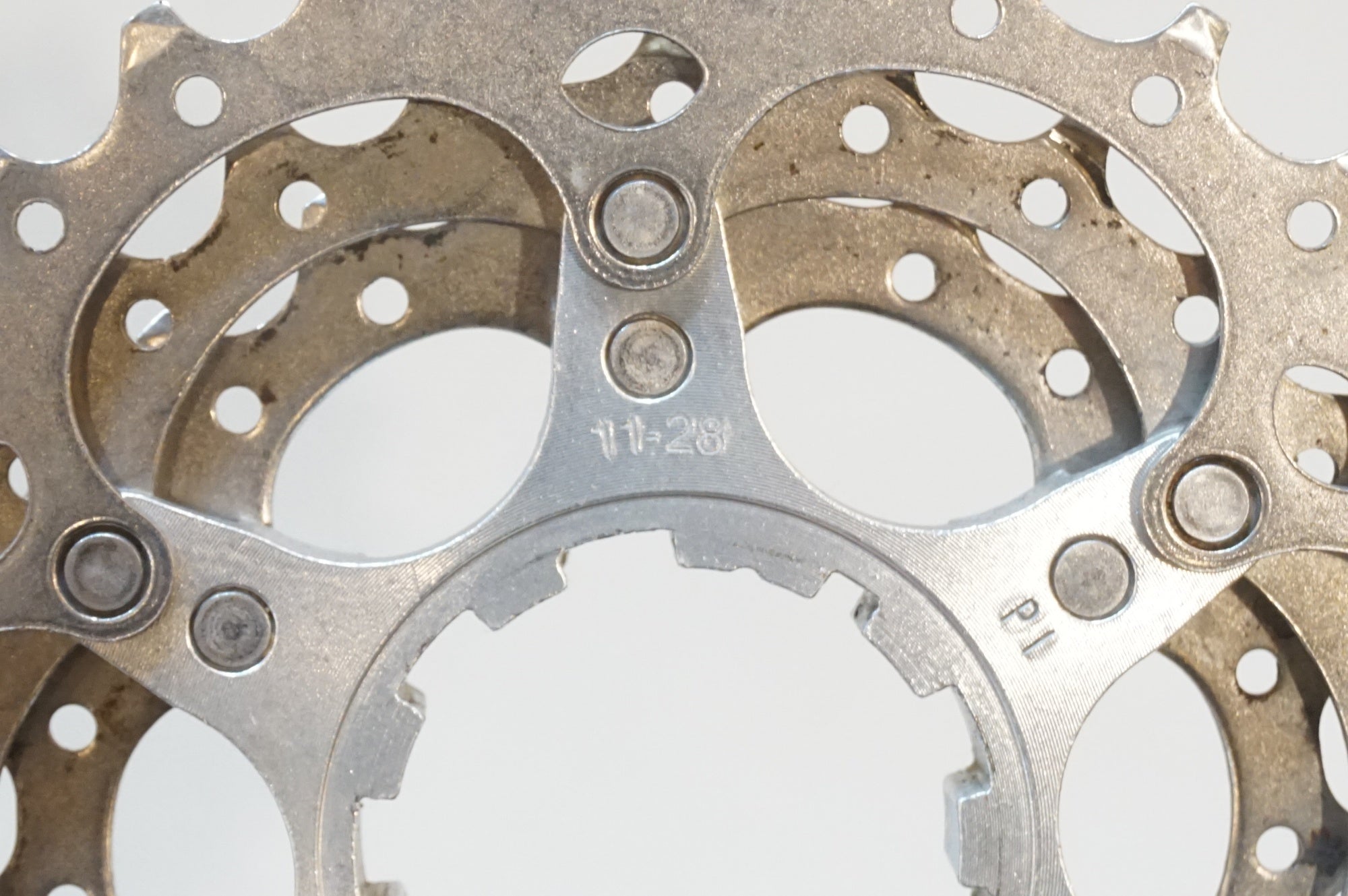SHIMANO 「シマノ」 105 CS-5700 11-28T スプロケット / 浦和ベース