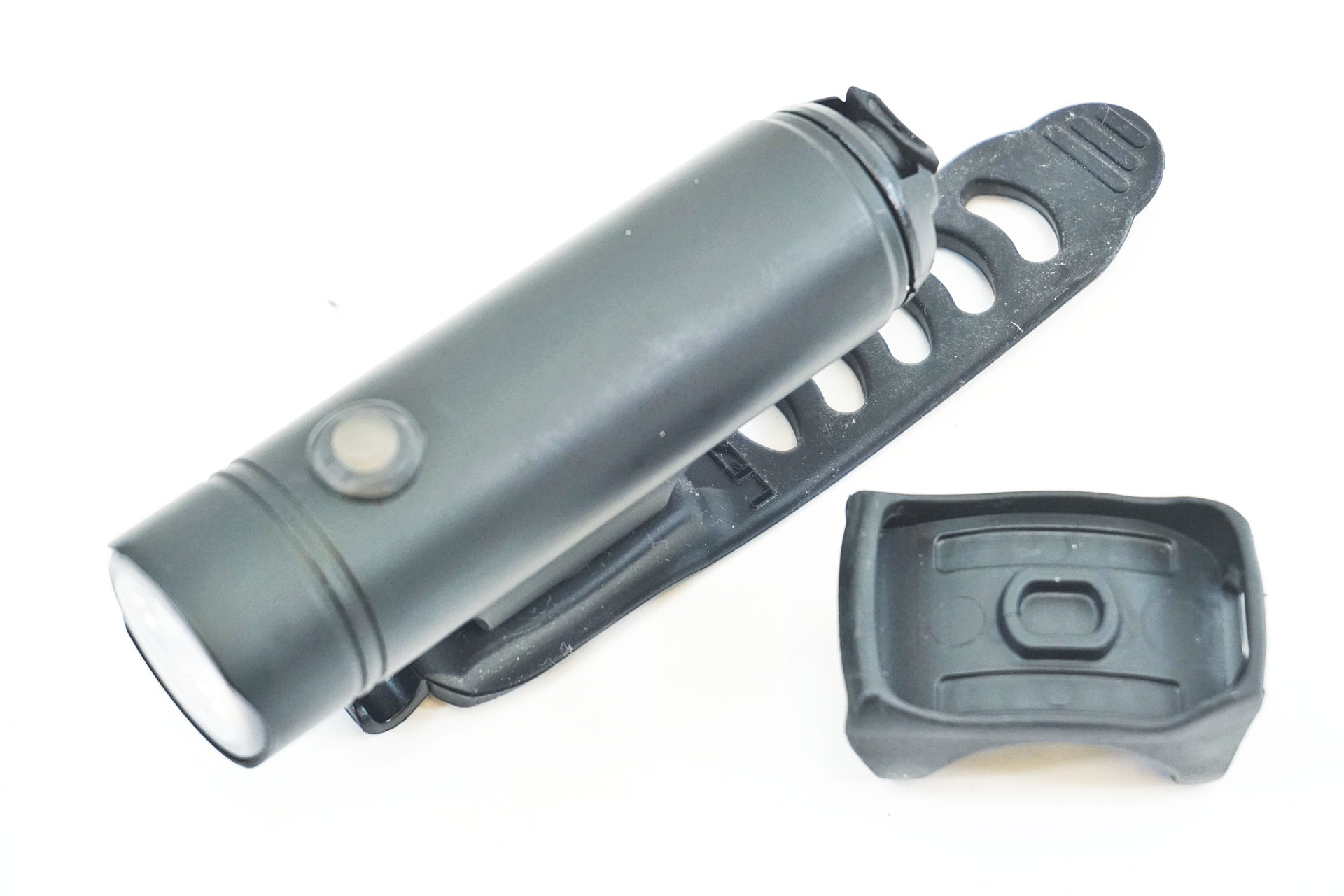 LEZYNE 「レザイン」 CLASSIC DRIVE 700XL フロントライト / 有明ガーデン店