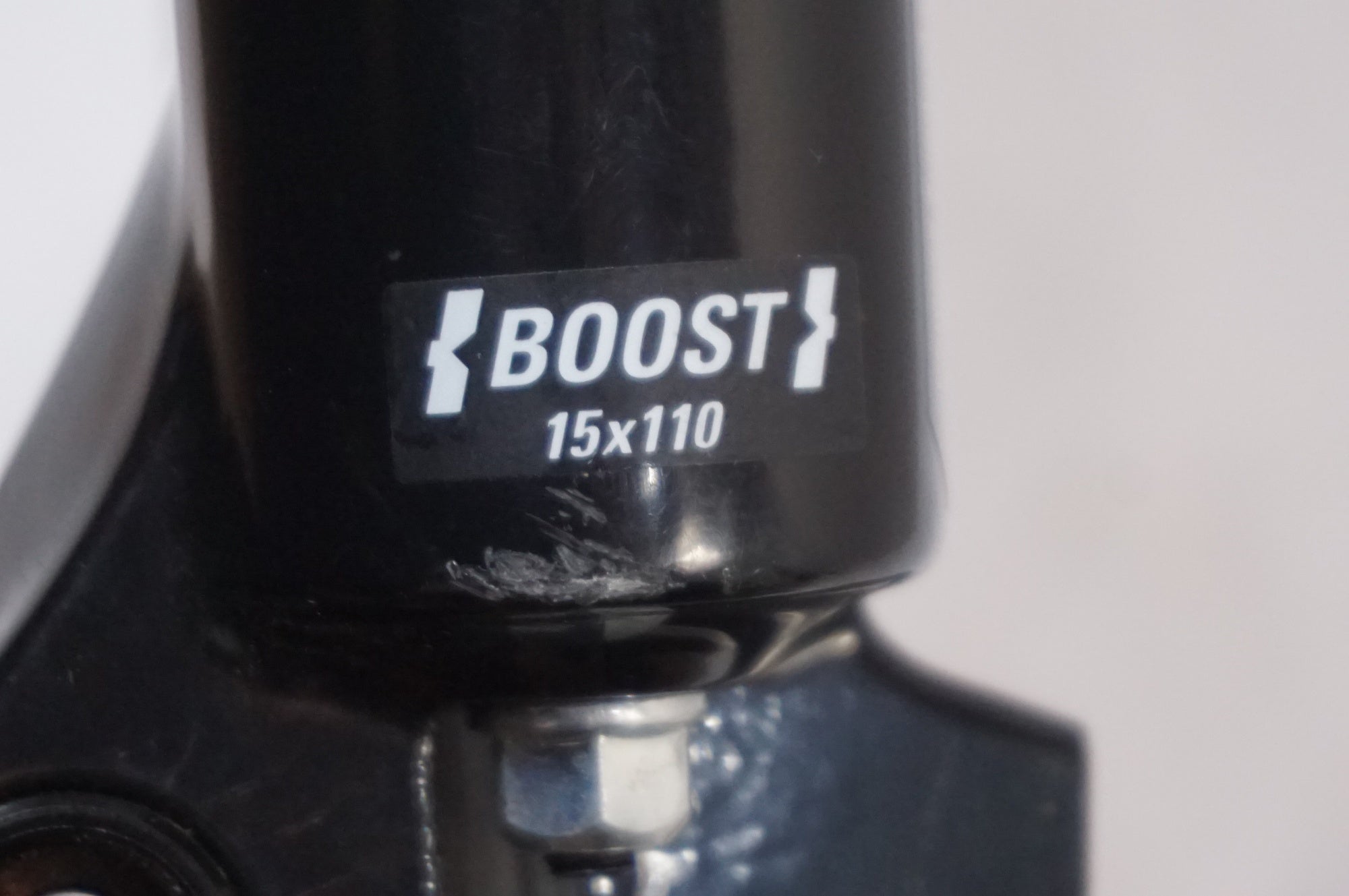 SR SUNTOUR 「エスアールサンツアー」 XCM34 BOOST 29インチ サスペンションフォーク / 世田谷店