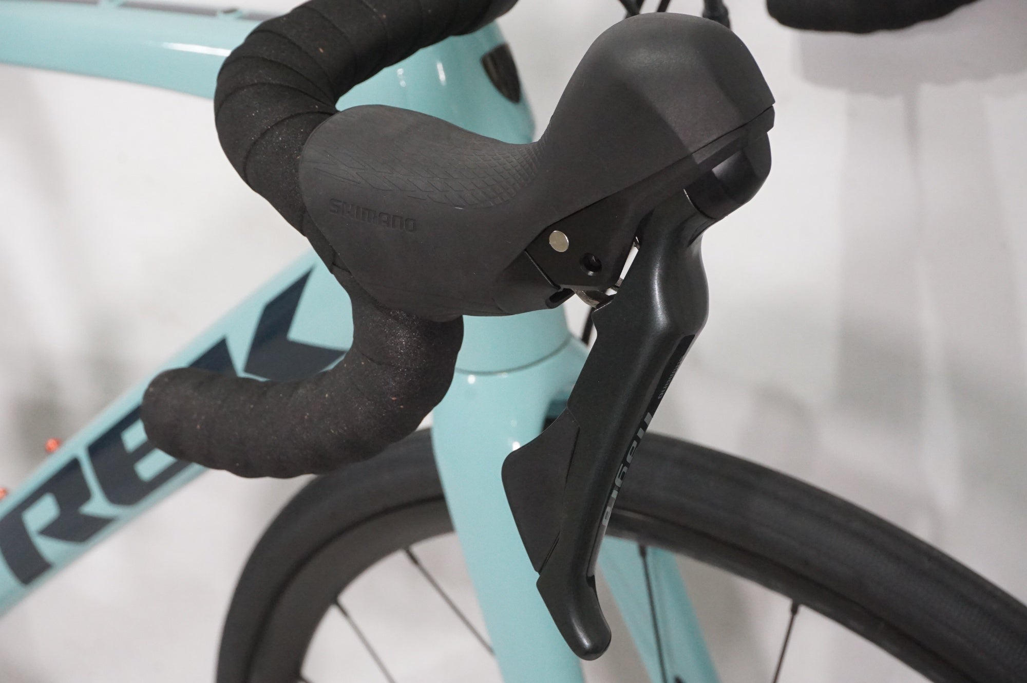 TREK 「トレック」 DOMANE AL4 DISC 2023年モデル ロードバイク / AKIBA店