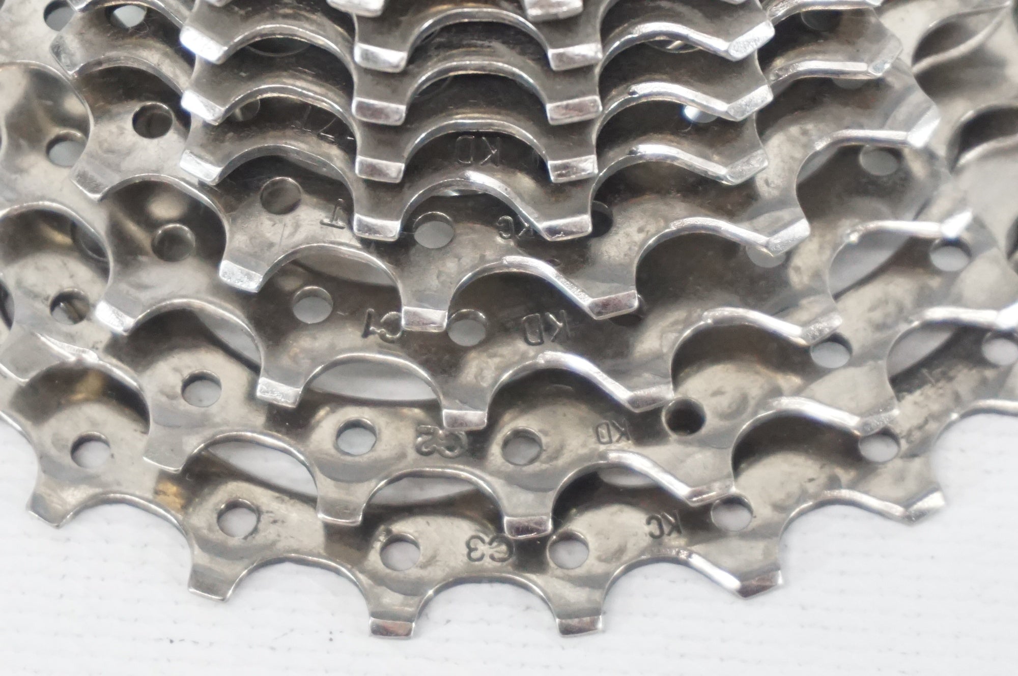 SHIMANO 「シマノ」 105 CS-5700 12-27T スプロケット / 阪急塚口店