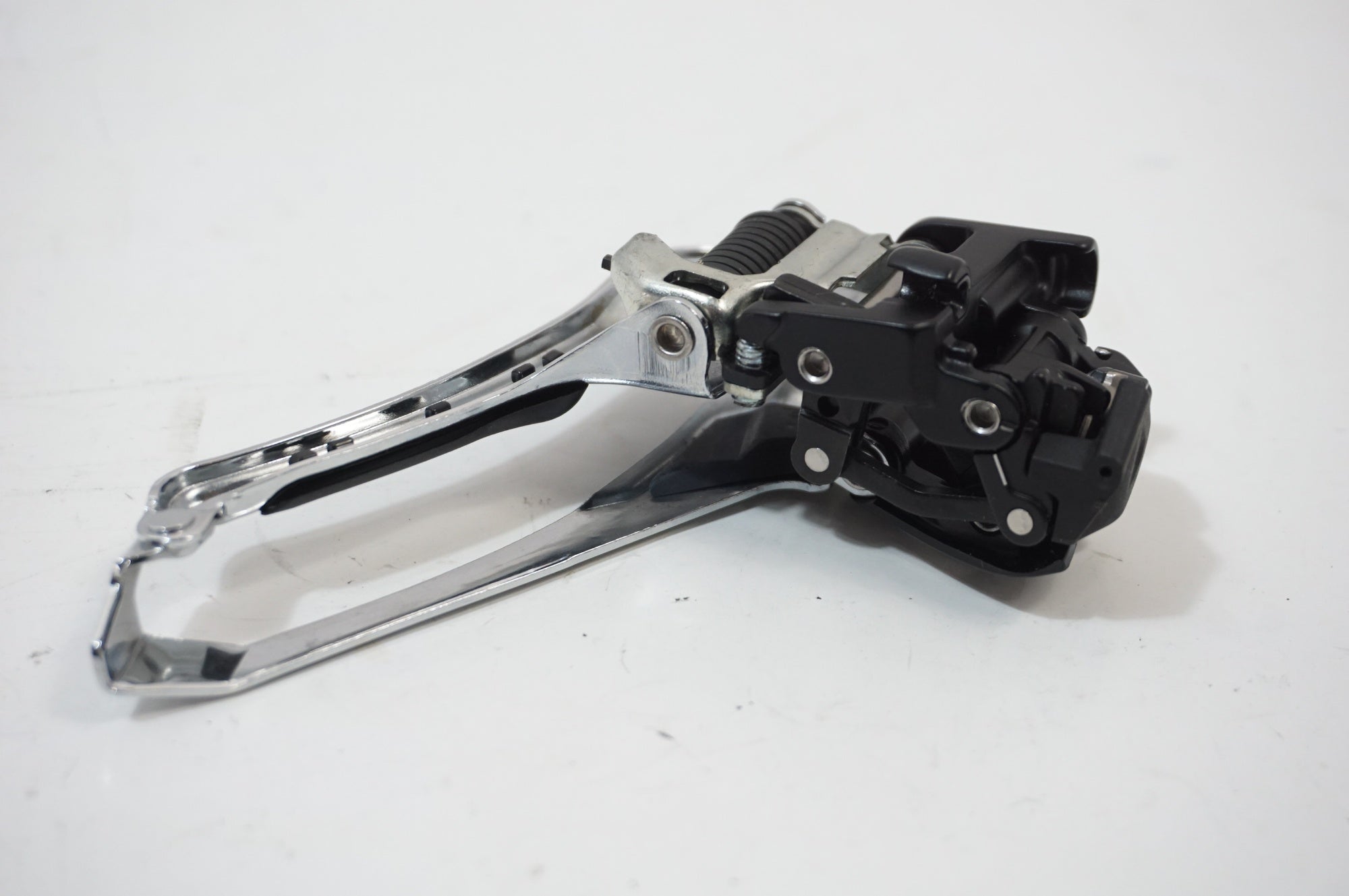 SHIMANO 「シマノ」 105 FD-R7000 フロントディレイラー / 世田谷店