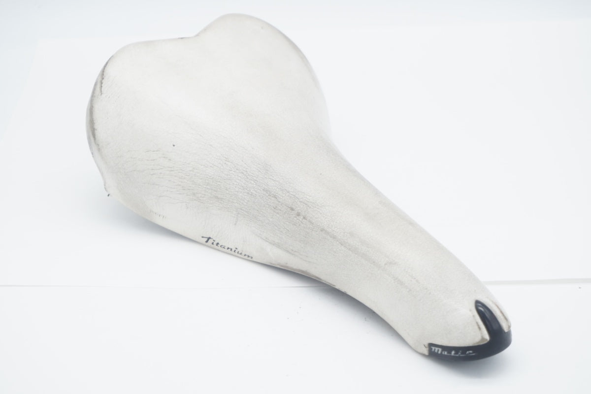 SELLE ITALIA 「セライタリア」 TURBO サドル / 滋賀大津店