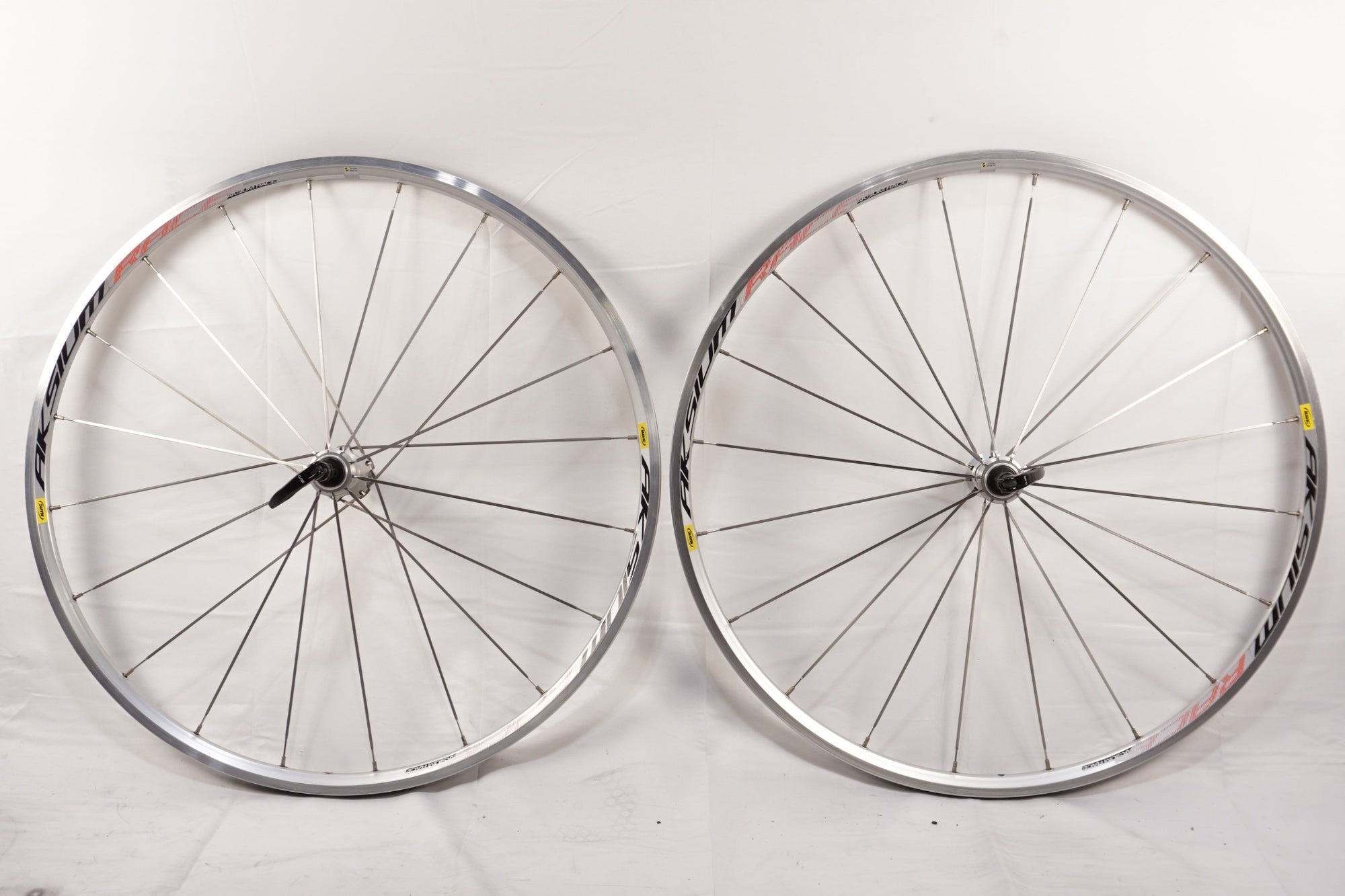 MAVIC 「マヴィック」 AKSIUM RACE シマノ11速 ホイールセット / 中目黒店