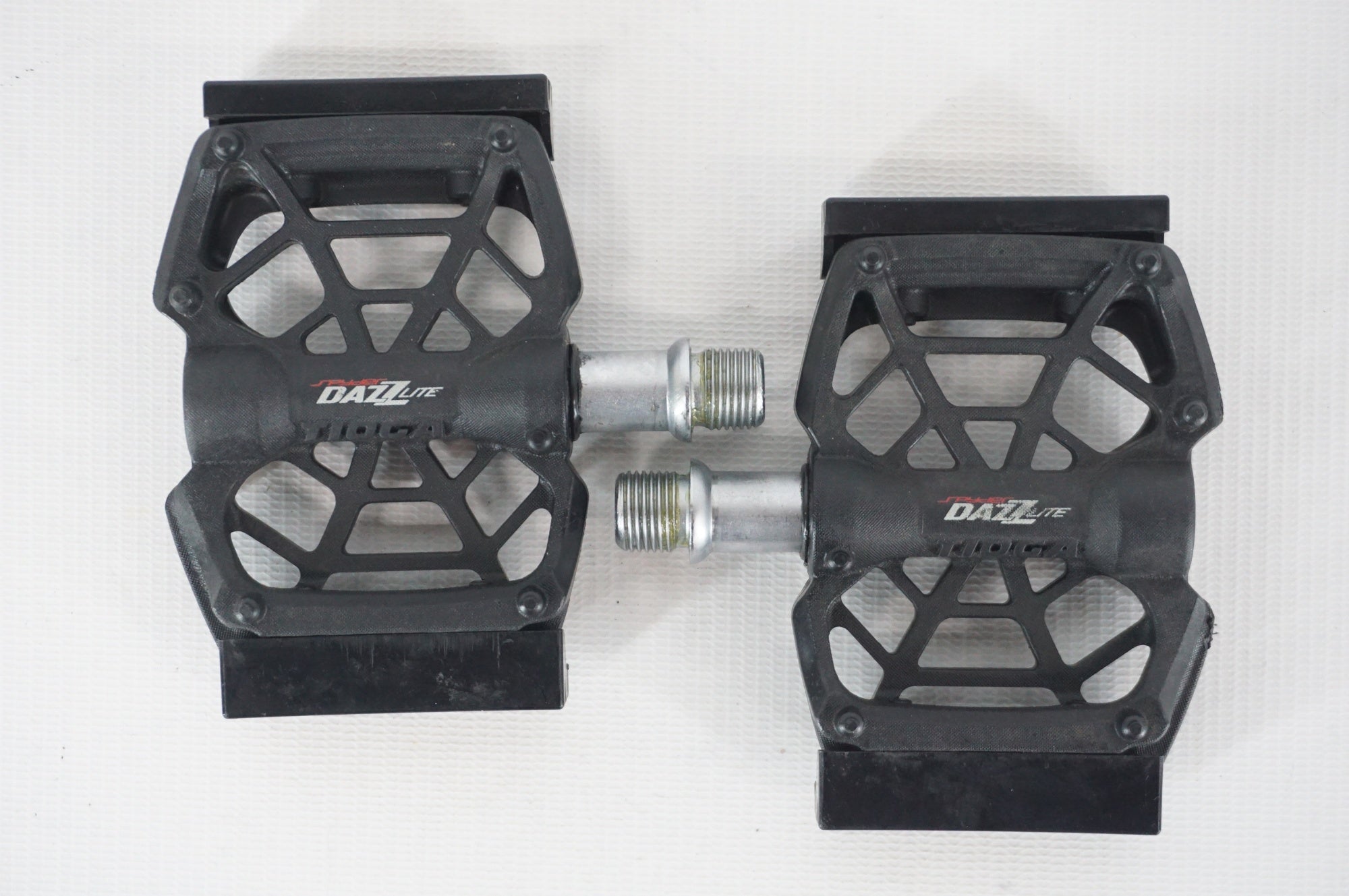 TIOGA 「タイオガ」 DAZZ LITE ペダル / 阪急塚口店