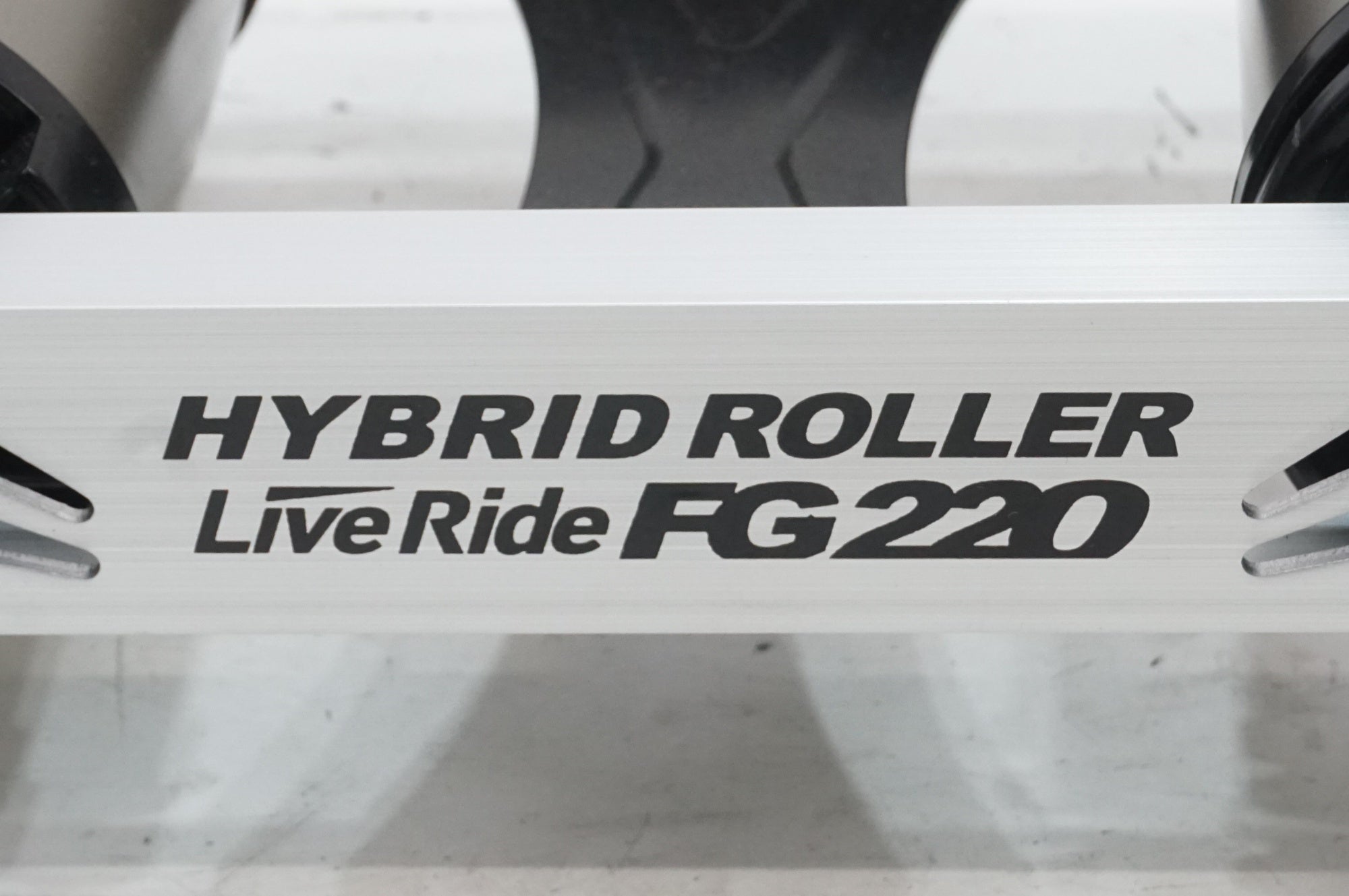 MINOURA 「ミノウラ」 LIVE RIDE FG220 ハイブリッドローラー / 大宮店