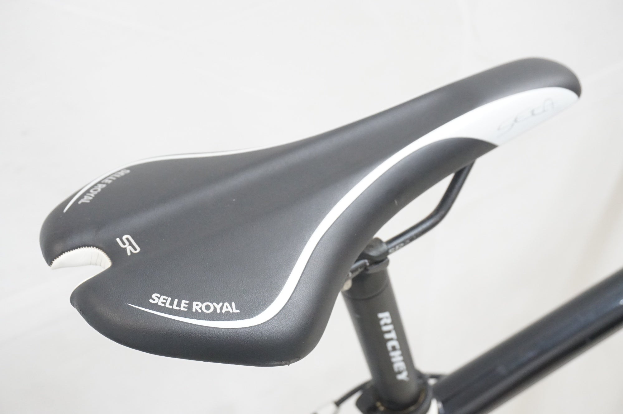 ARAYA 「アラヤ」 EXCELLA RACE 2015年モデル ロードバイク / 福岡アイランドシティ店