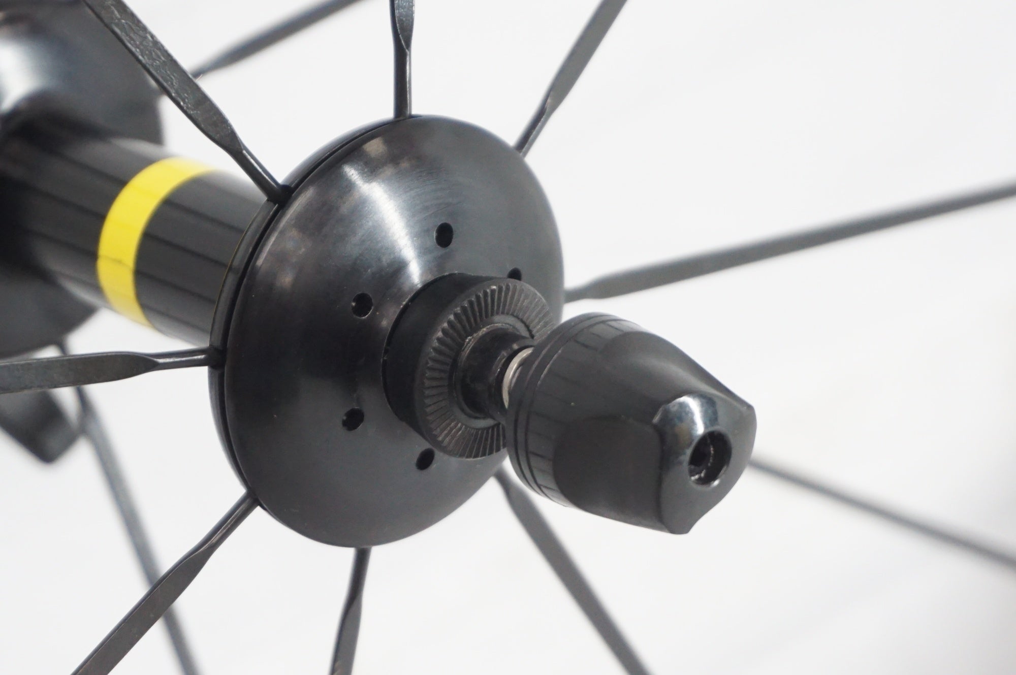 MAVIC 「マヴィック」 COSMIC CARBONE 40 ELITE シマノ11速 ホイールセット / 阪急塚口店