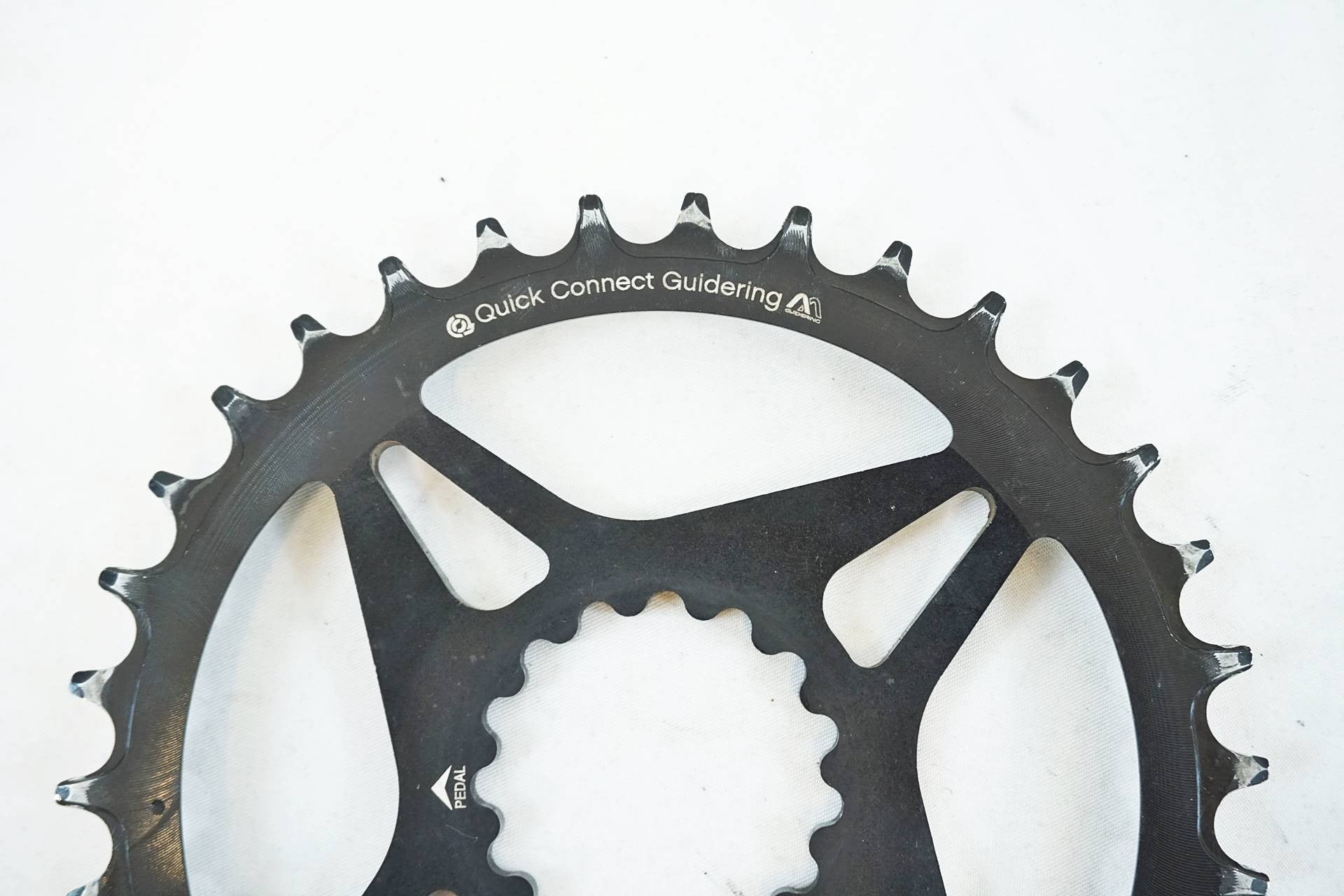 E-THIRTEEN 「イーサーティーン」 チェーンリング / 有明ガーデン店