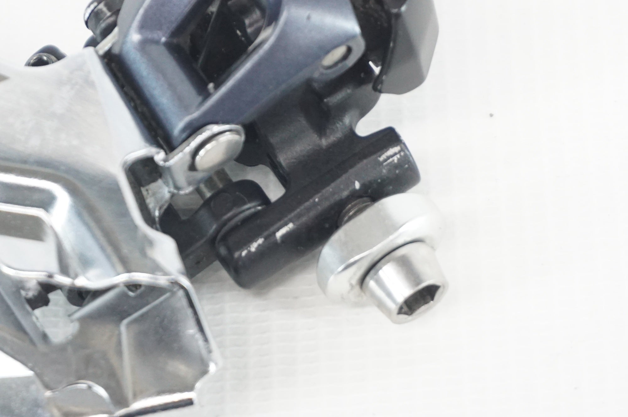 SHIMANO 「シマノ」 ULTEGRA FD-R8000 フロントディレイラー / 阪急塚口店