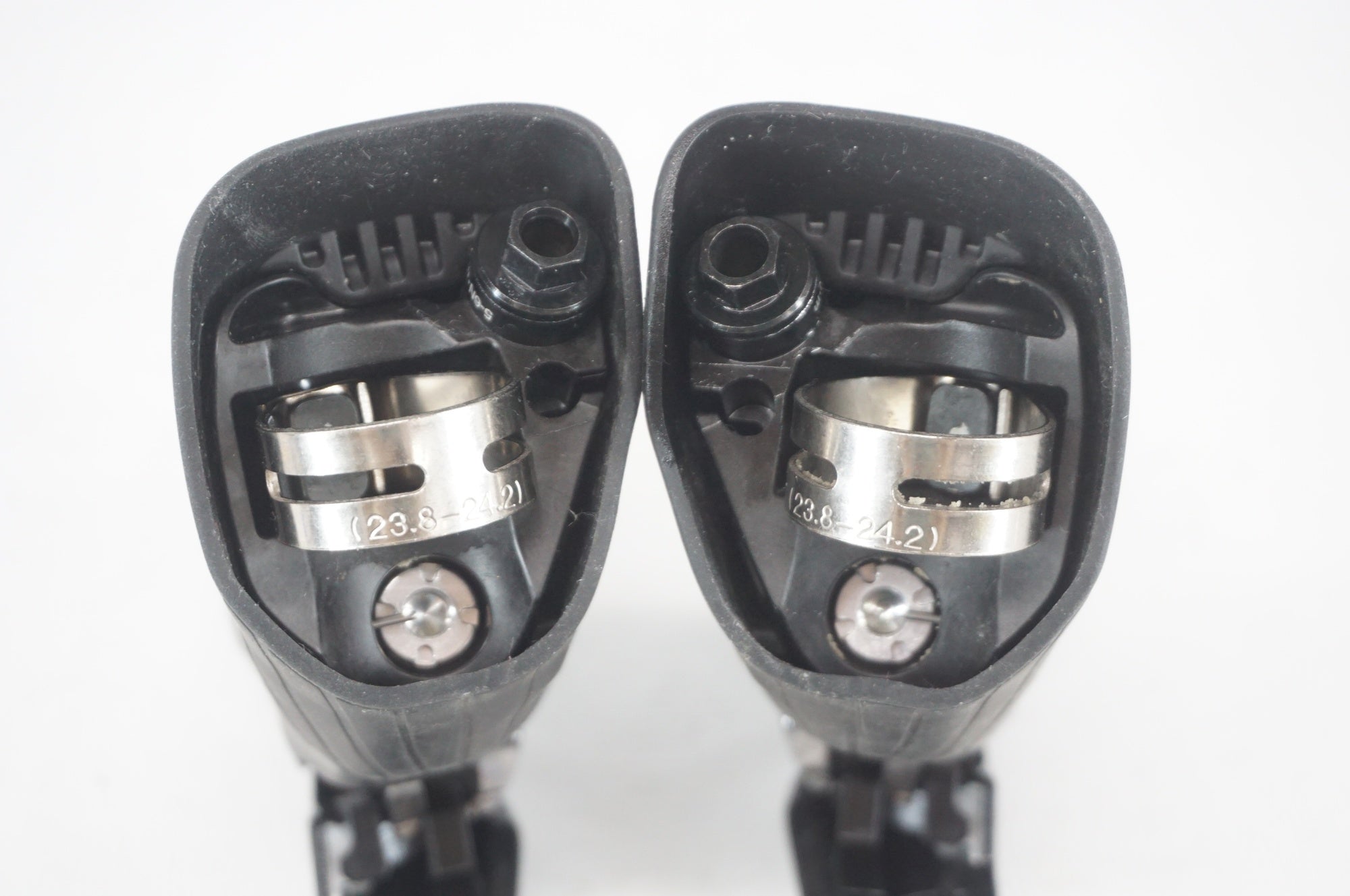 SHIMANO 「シマノ」 ULTEGRA ST-R8020 デュアルコントロールレバー / 阪急塚口店