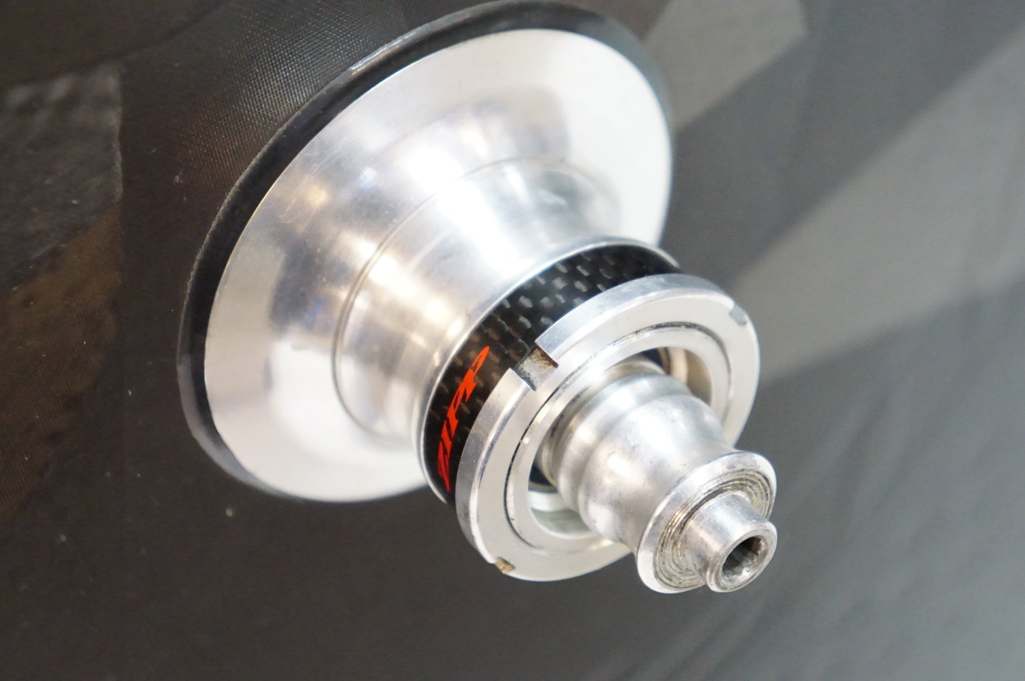 ZIPP 「ジップ」 シマノ8/9速 ディスク リアホイール / 熊谷本店