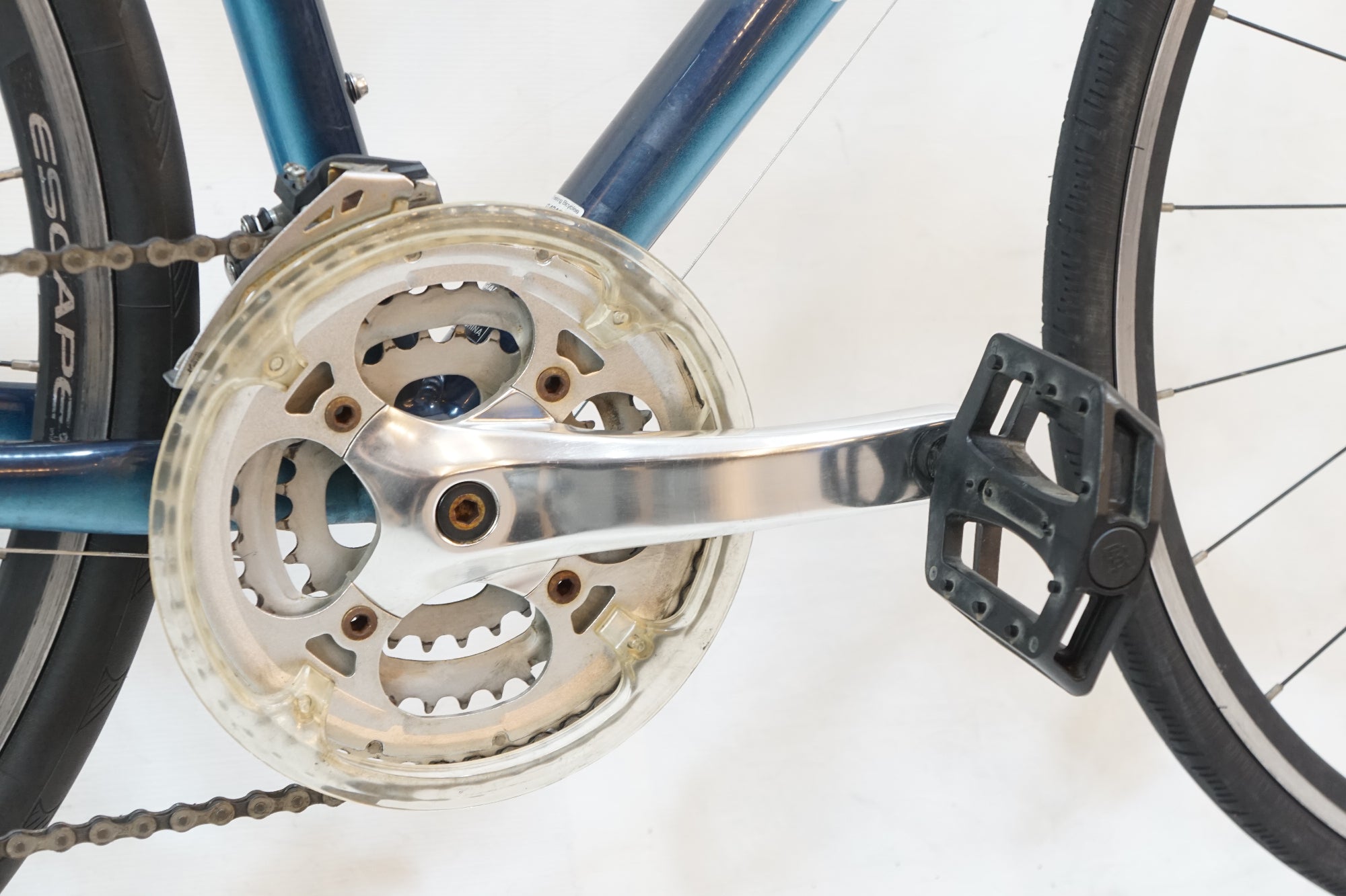 GIANT 「ジャイアント」 ESCAPE R3 2015年モデル クロスバイク / バイチャリ浦和ベース