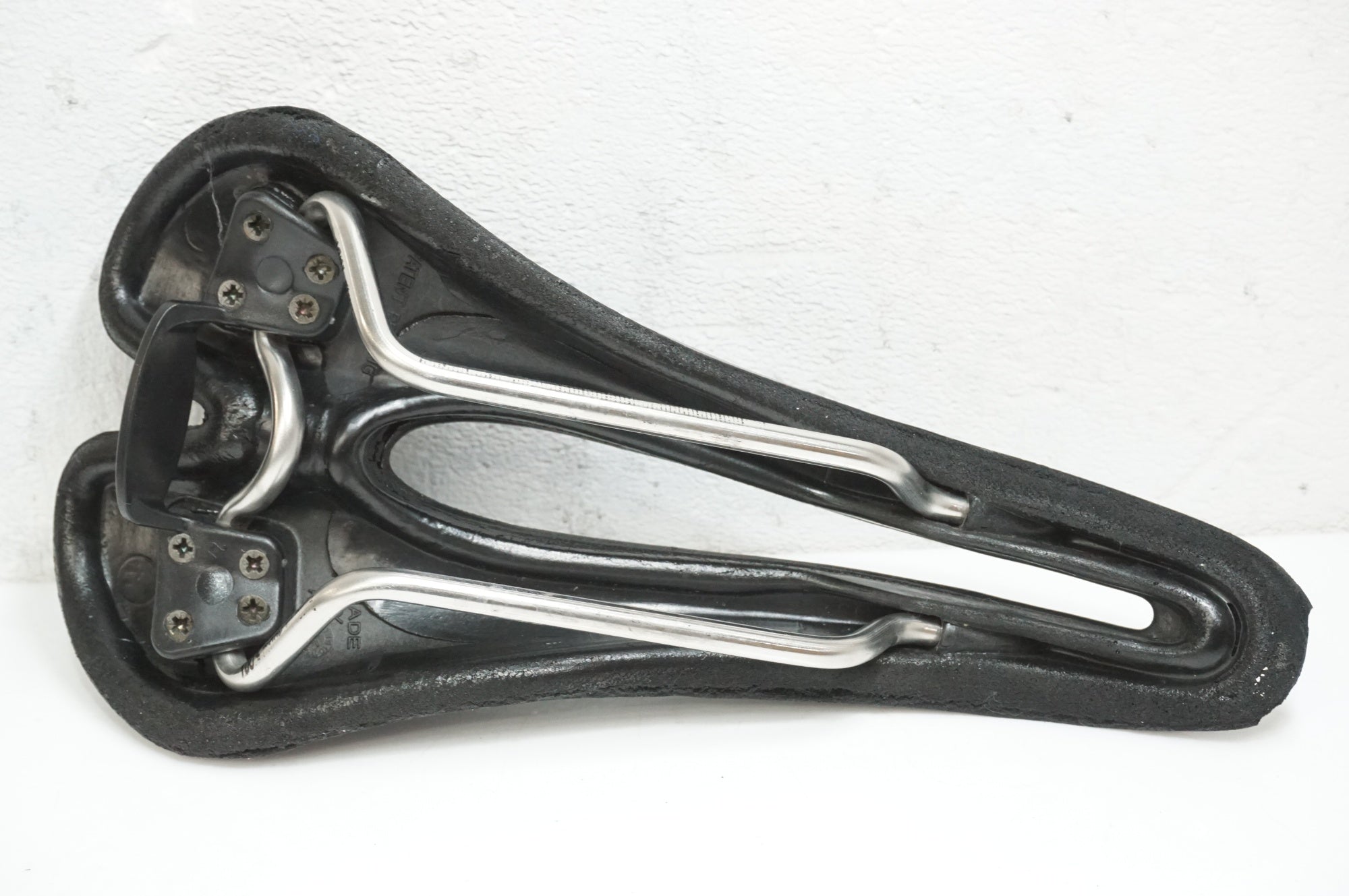 SELLE SMP 「セラエスエムピー」 HYBRID 286g サドル / 大宮店