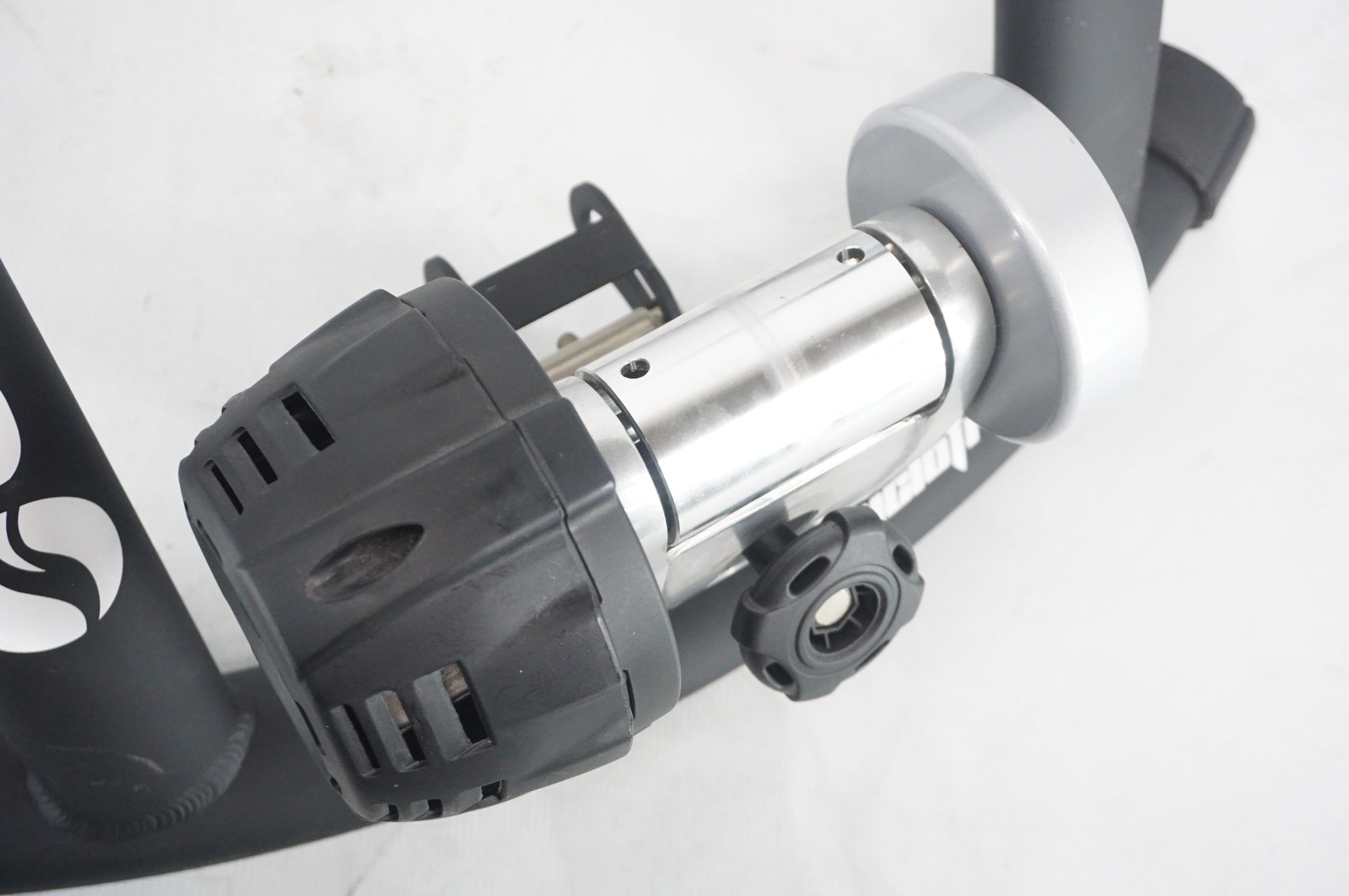 GIANT 「ジャイアント」 CYCLOTRON AUTO サイクルトレーナー / 阪急塚口店