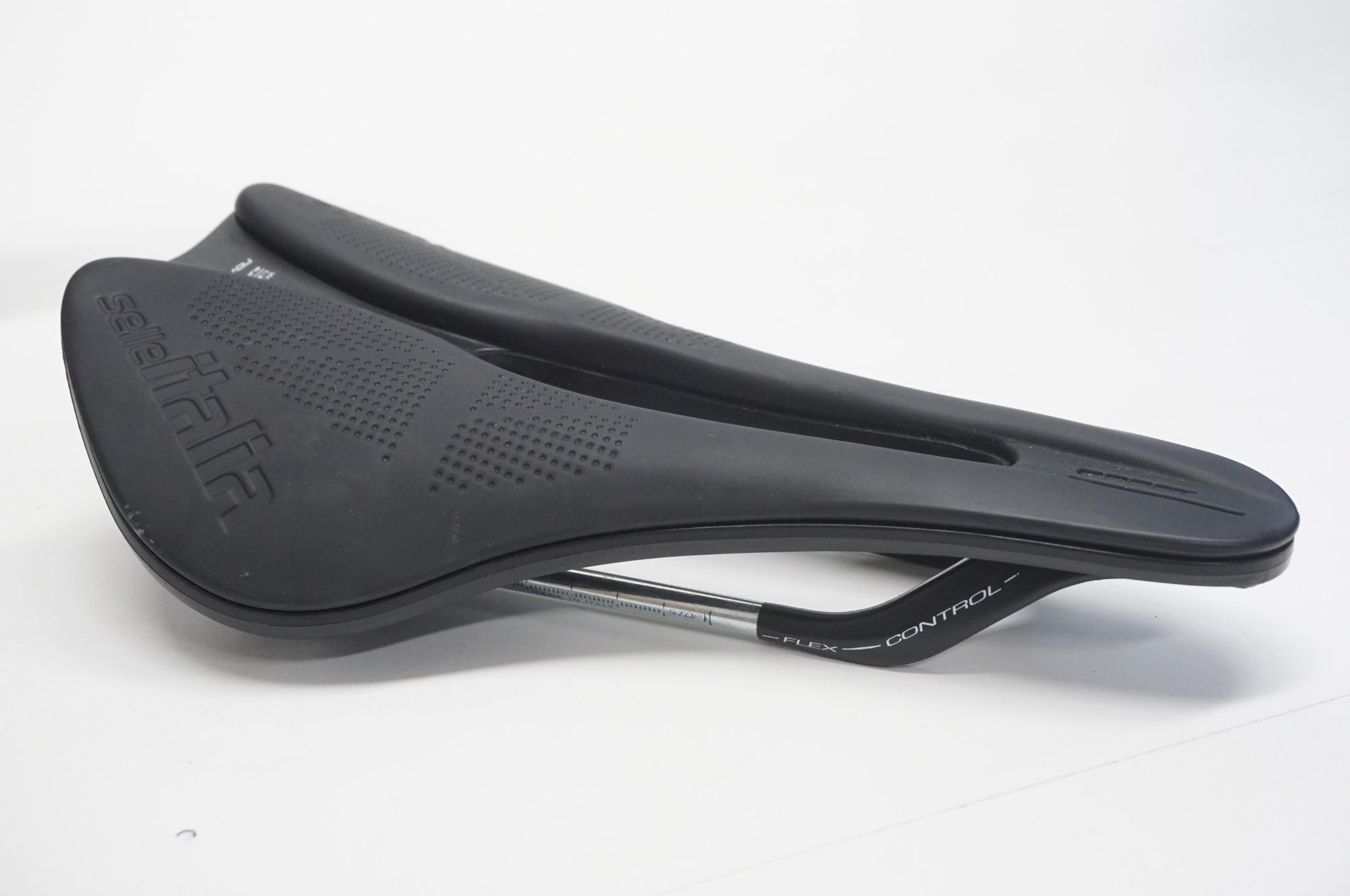 SELLE ITALIA 「セライタリア」 NOVUS BOOST EVO サドル / 福岡店