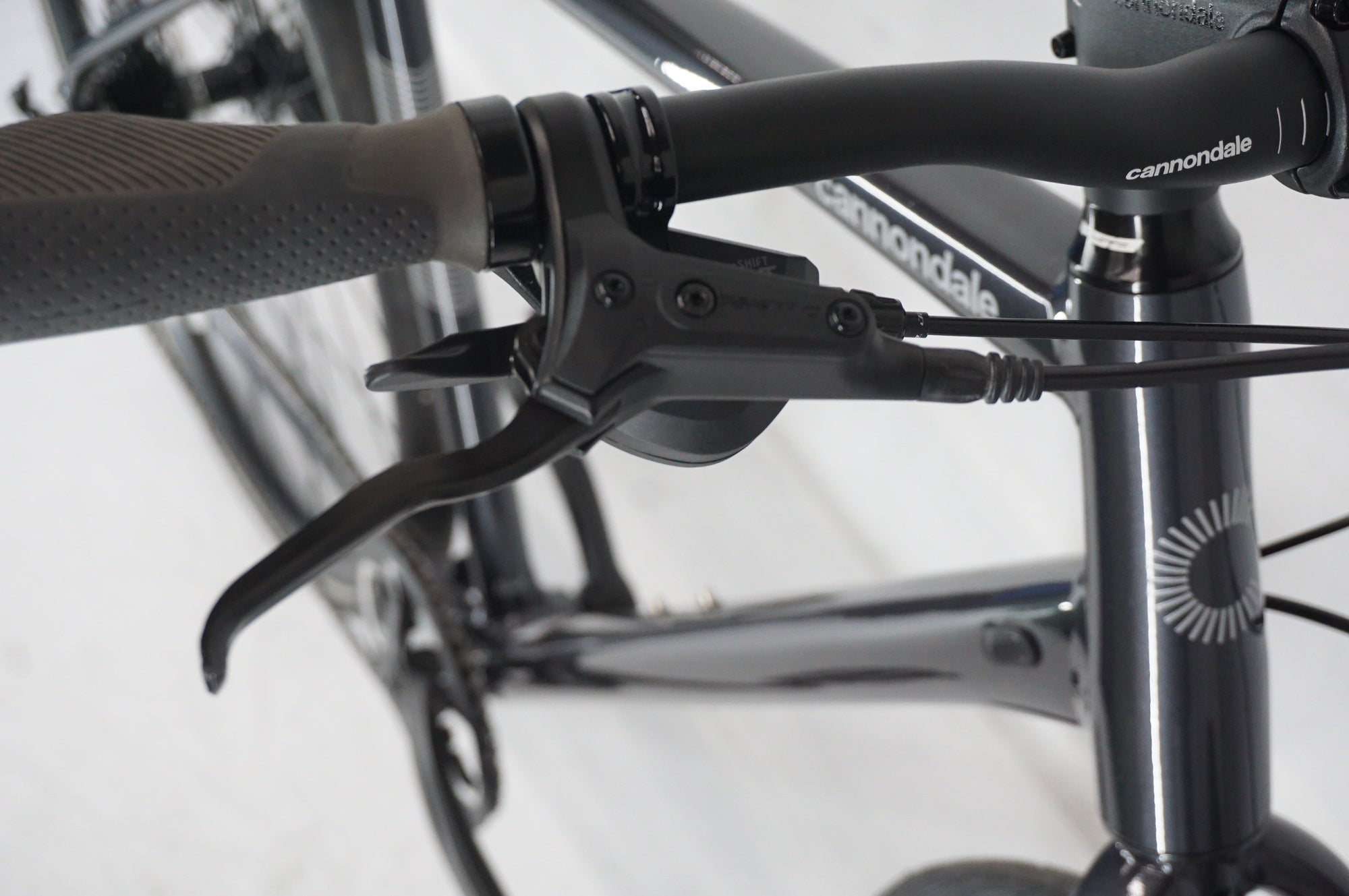 CANNONDALE 「キャノンデール」 QUICK DISC4 2022年モデル クロスバイク / 阪急塚口店