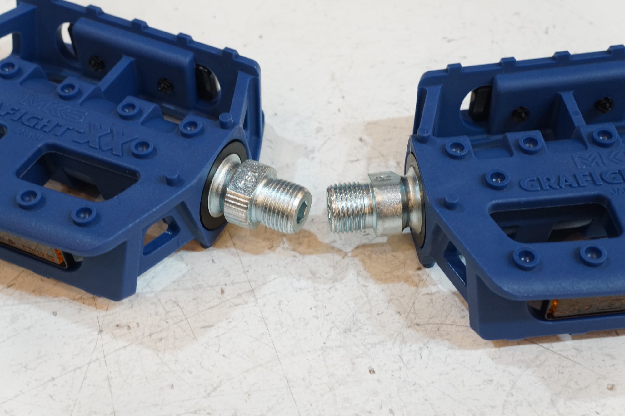 MKS 「ミカシマ」 GRAFIGHT-XX ペダル / バイチャリ浦和ベース