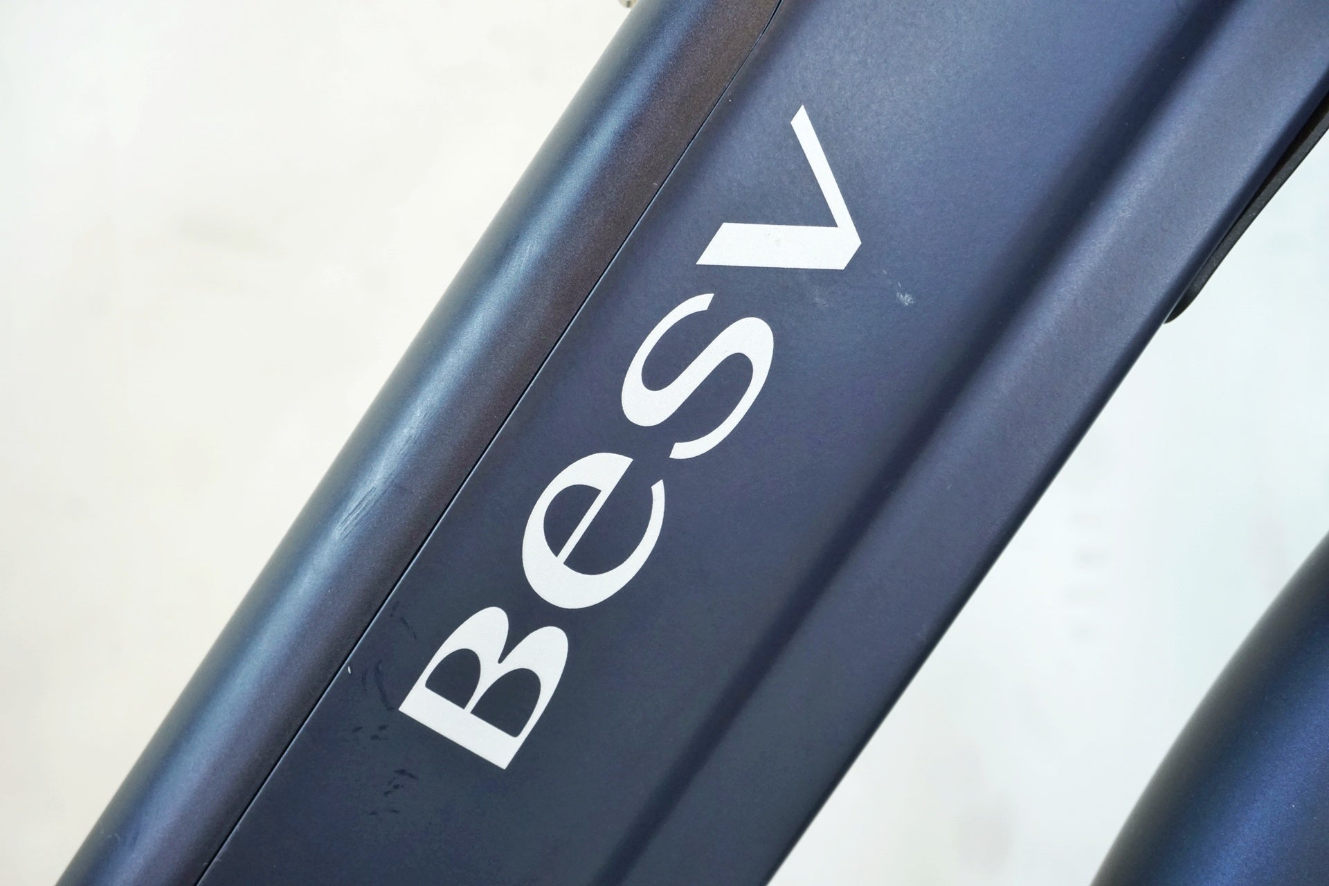 BESV 「ベスビー」 CF1 LENA 2019年モデル 電動アシスト自転車 / 有明ガーデン店