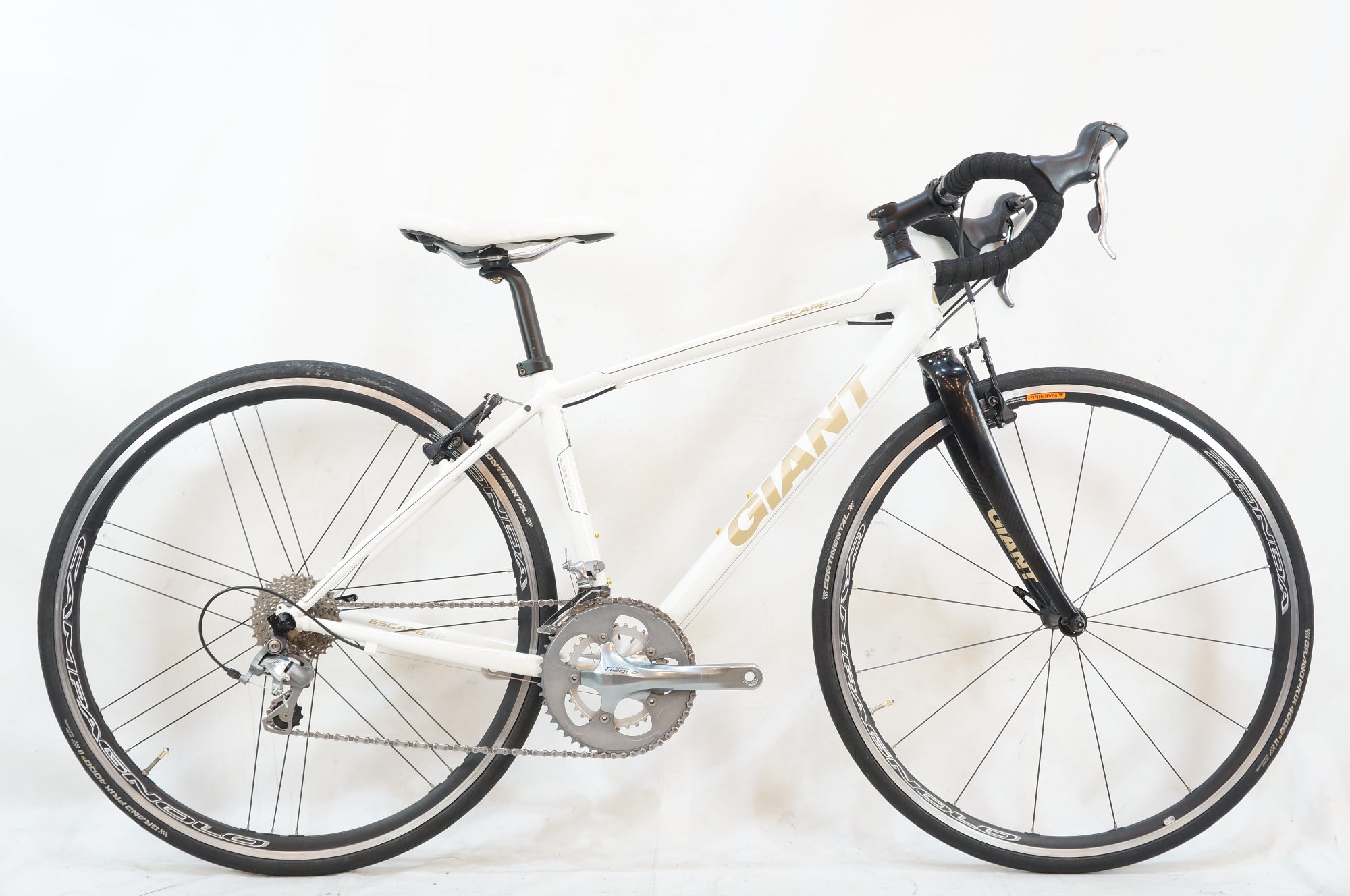 GIANT 「ジャイアント」 ESCAPE RX1 2015年モデル クロスバイク / バイチャリ浦和ベース