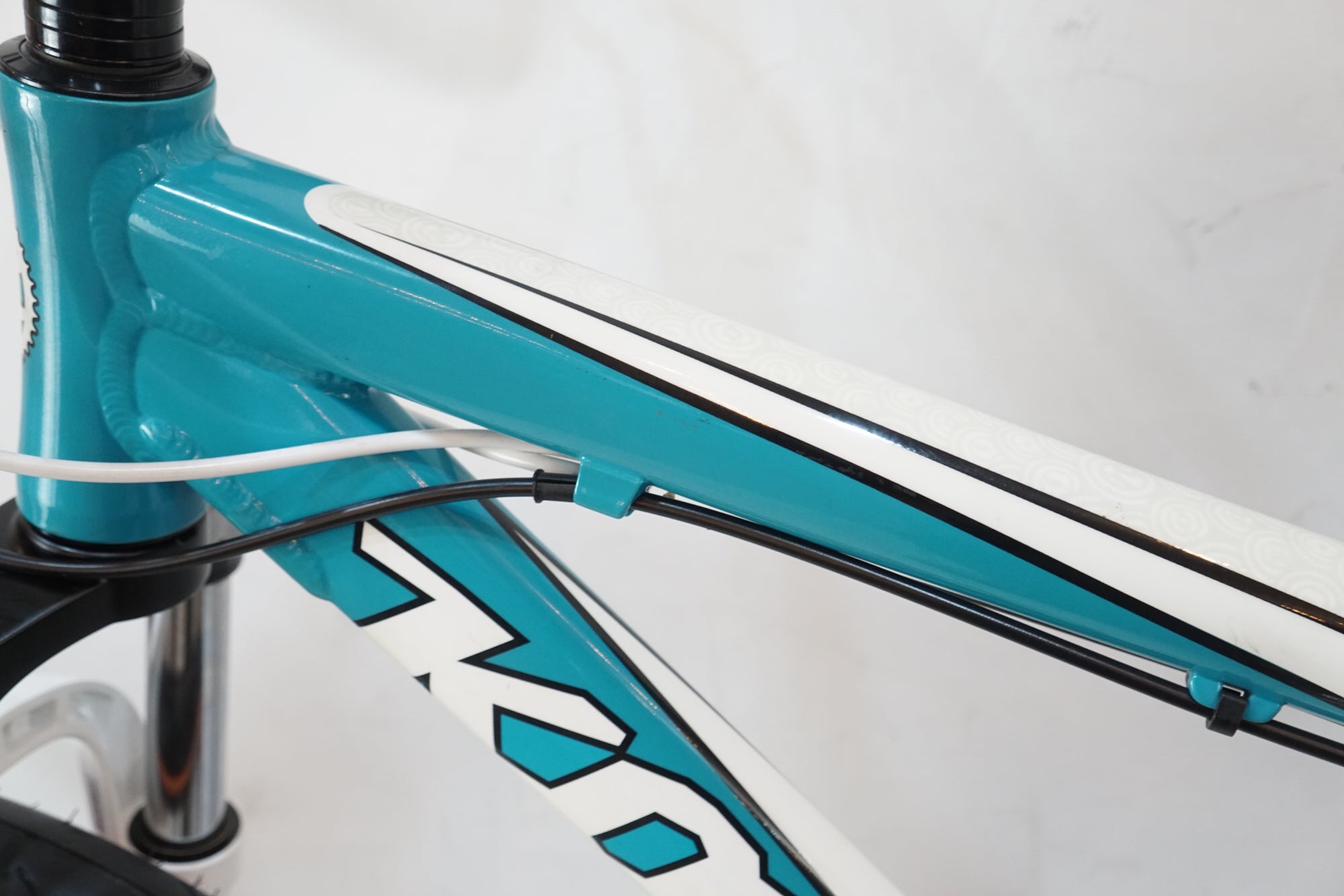 KONA 「コナ」 BLAST DELUXE 2010年モデル マウンテンバイク / バイチャリ浦和ベース