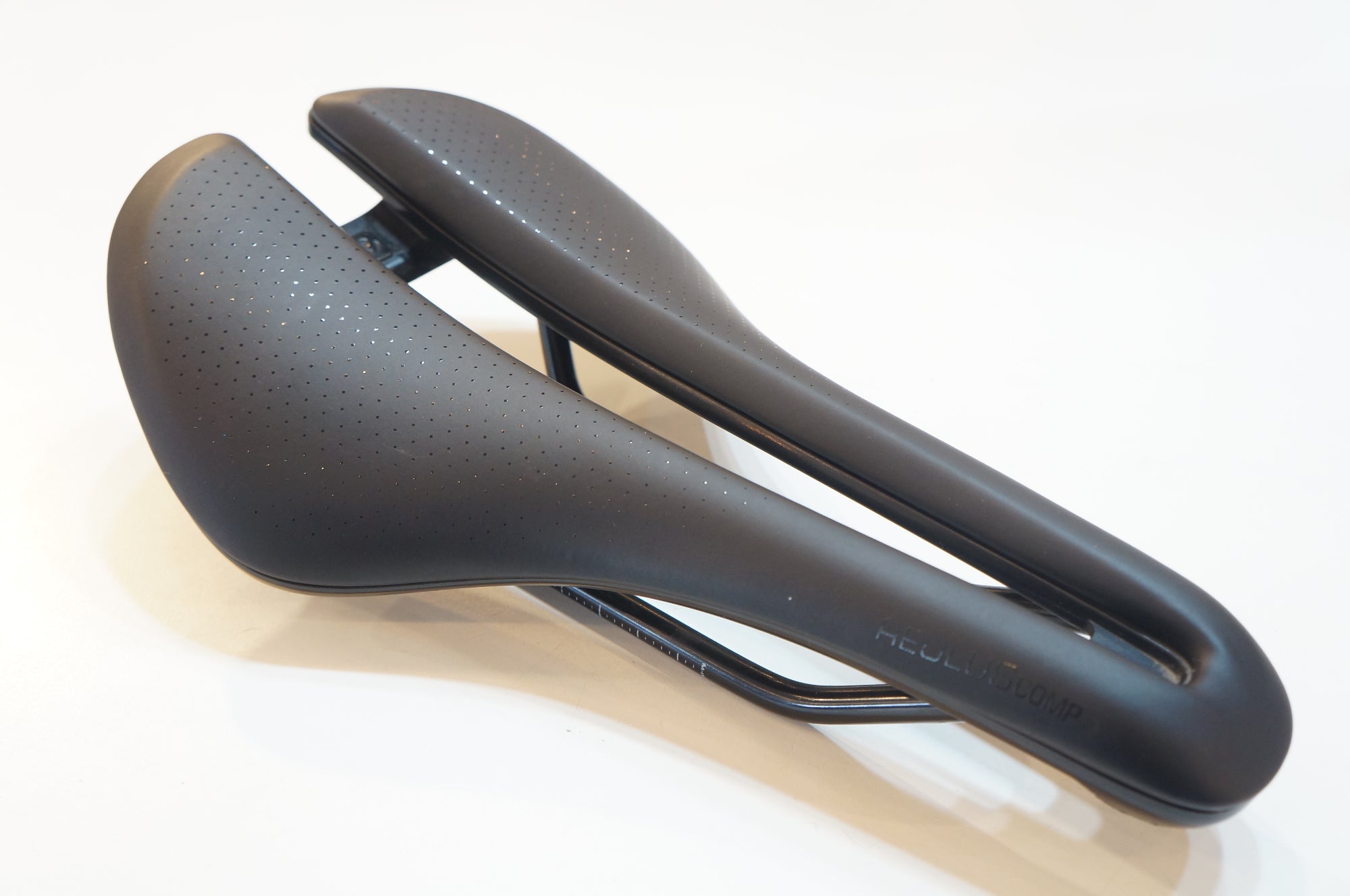 (未使用)ボントレガー Aeolus Comp サドル 145mm BONTRAGER 「ボントレガー」 AEOLUS COMP サドル / バイチャリ浦和