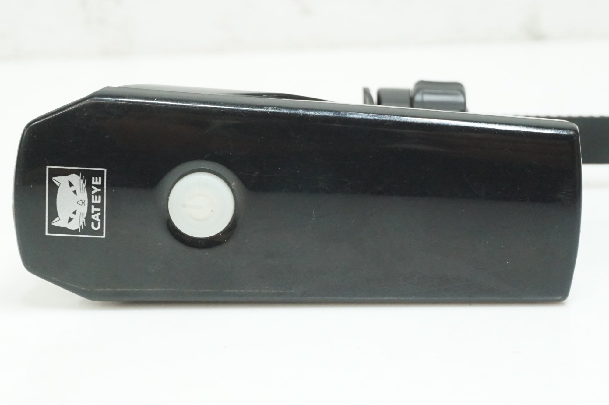 CATEYE 「キャットアイ」 VOLT200 フロントライト / 大宮店