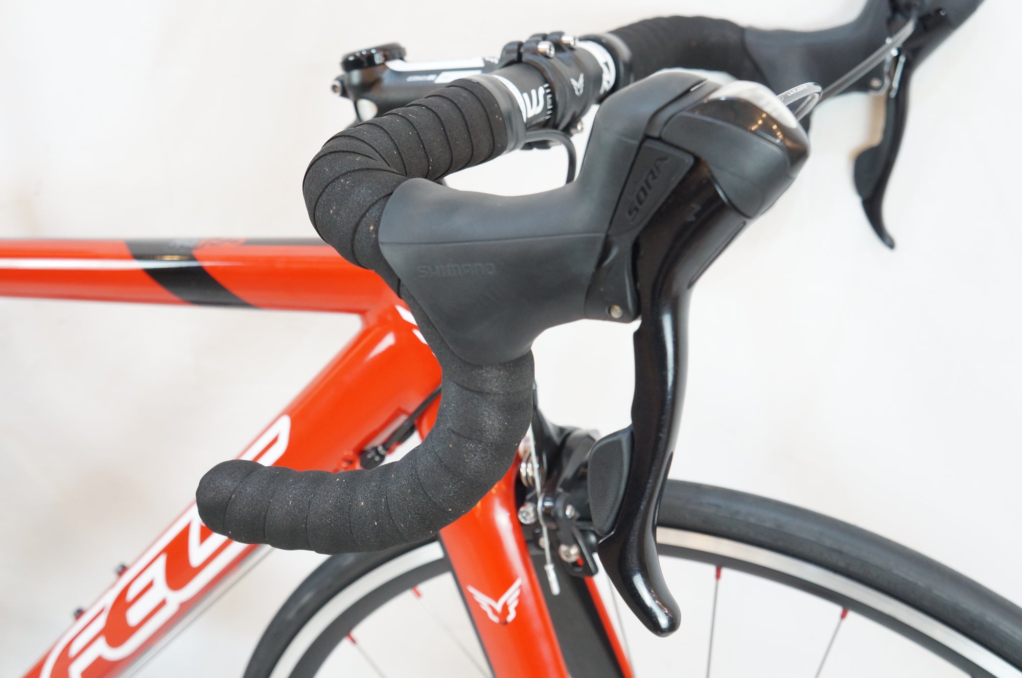 FELT 「フェルト」 F95 2015年モデル ロードバイク / バイチャリ浦和ベース