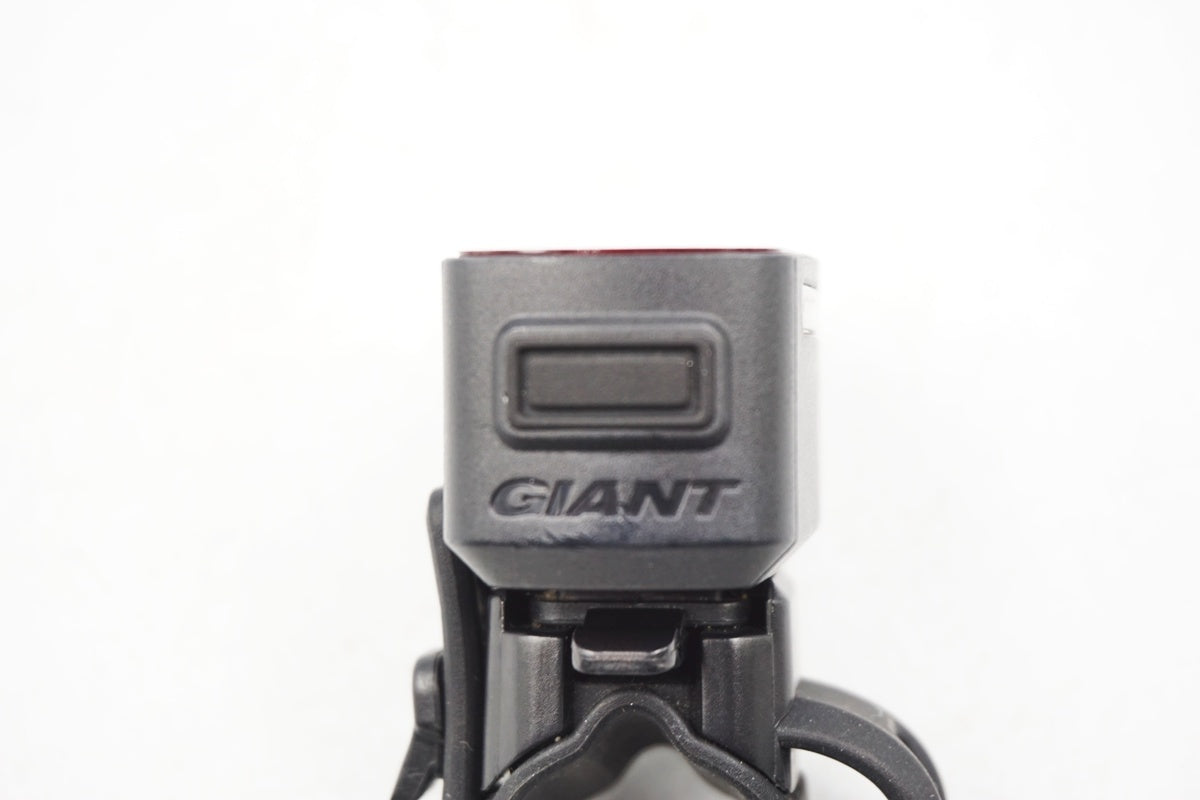 GIANT 「ジャイアント」 リアライト / 奈良店