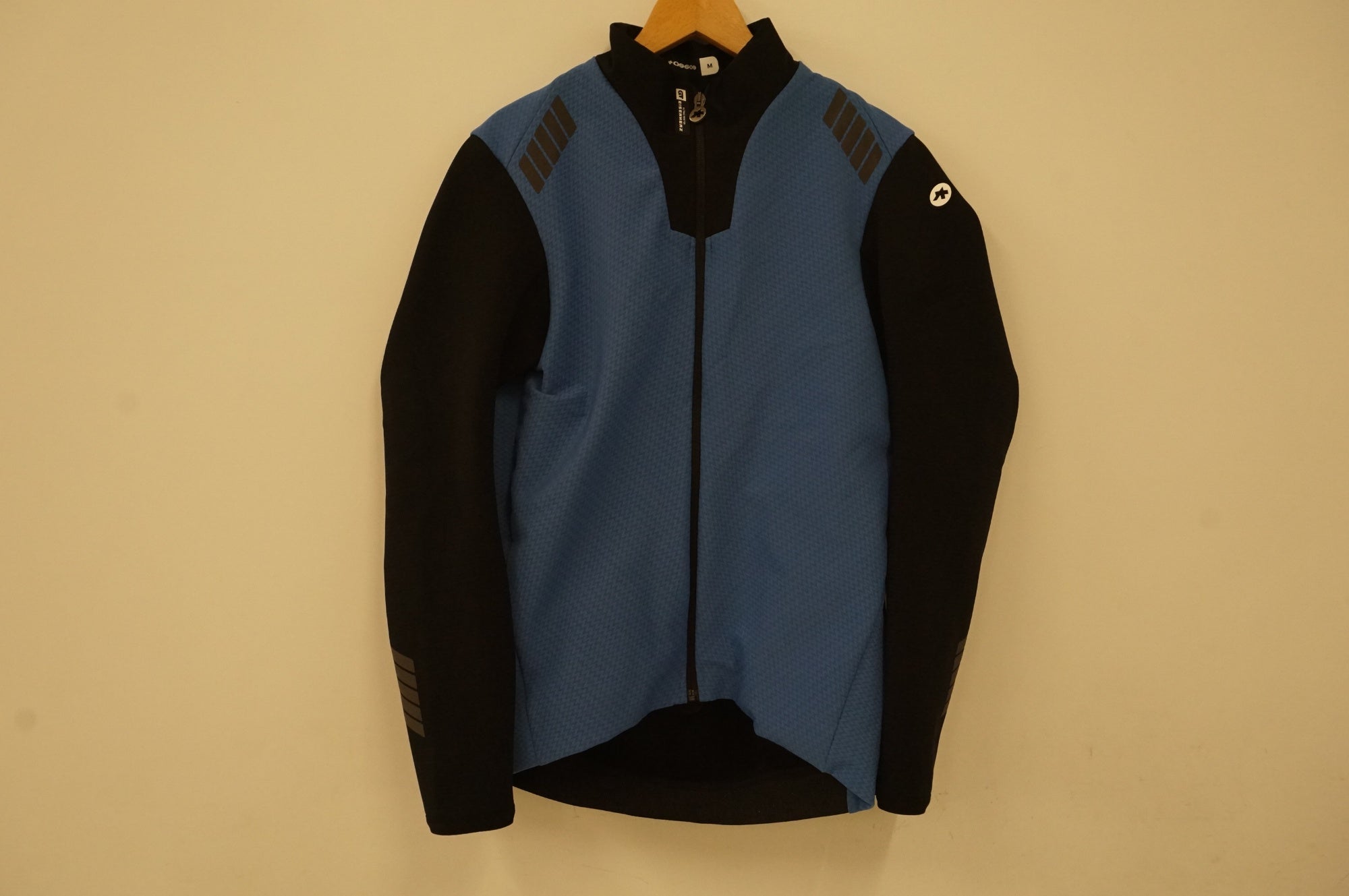 ASSOS 「アソス」 Mサイズ 長袖ウェア / 浜松店 ｜ バイチャリ公式