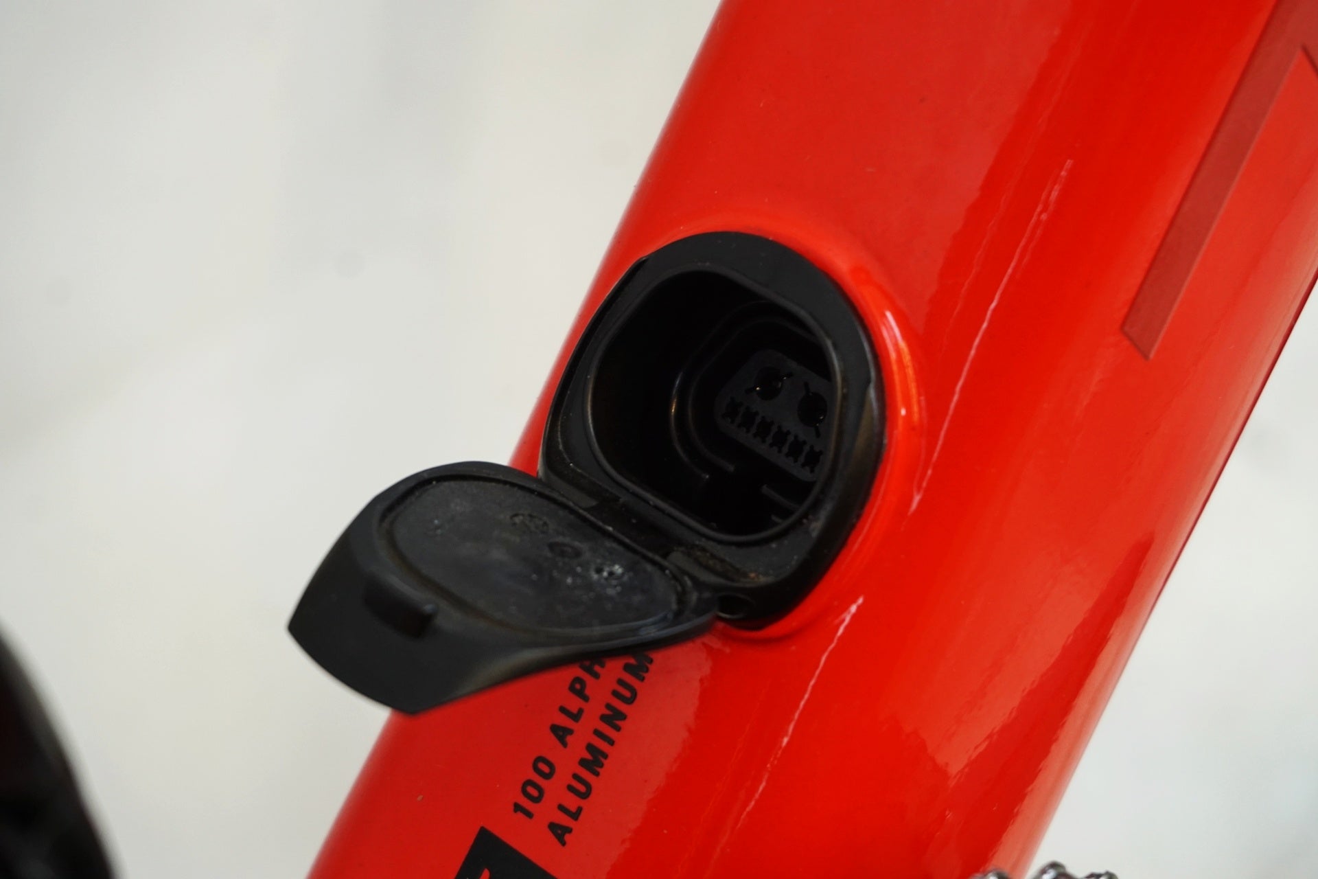 TREK 「トレック」 DOMANE+ AL 5 2023-2024年モデル e-bike / 有明ガーデン店