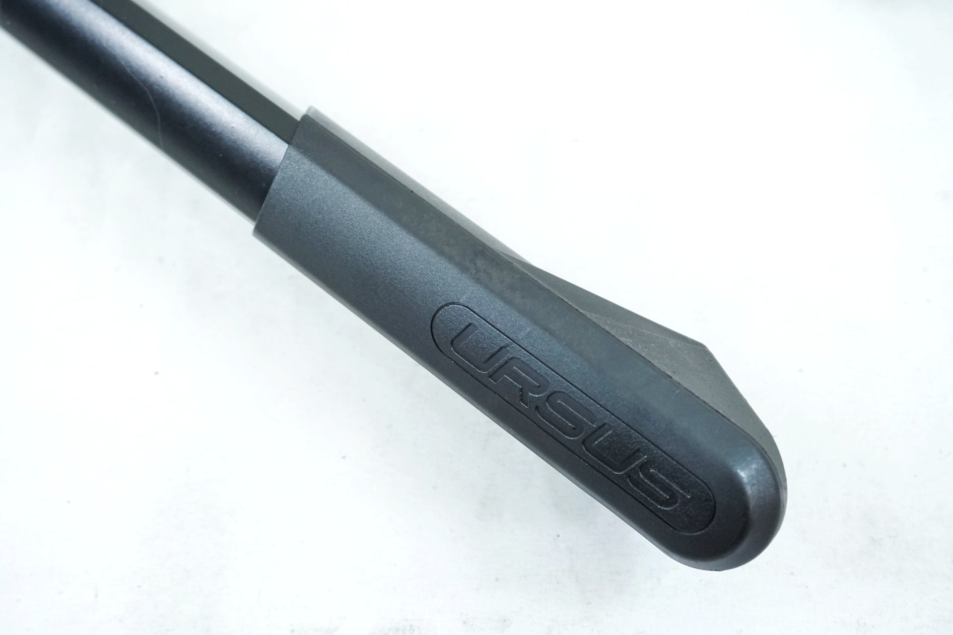 URSUS 「ウルサス」 JUMBO EVO センタースタンド / 有明ガーデン店
