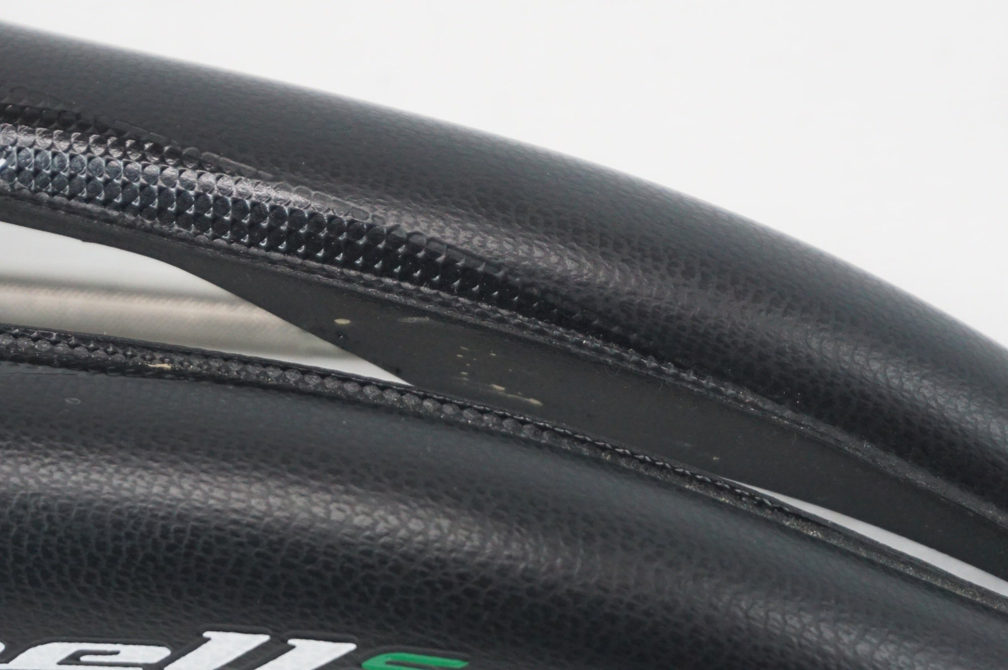 SELLE SMP 「セラエスエムピー」 HELL S サドル / 阪急塚口店