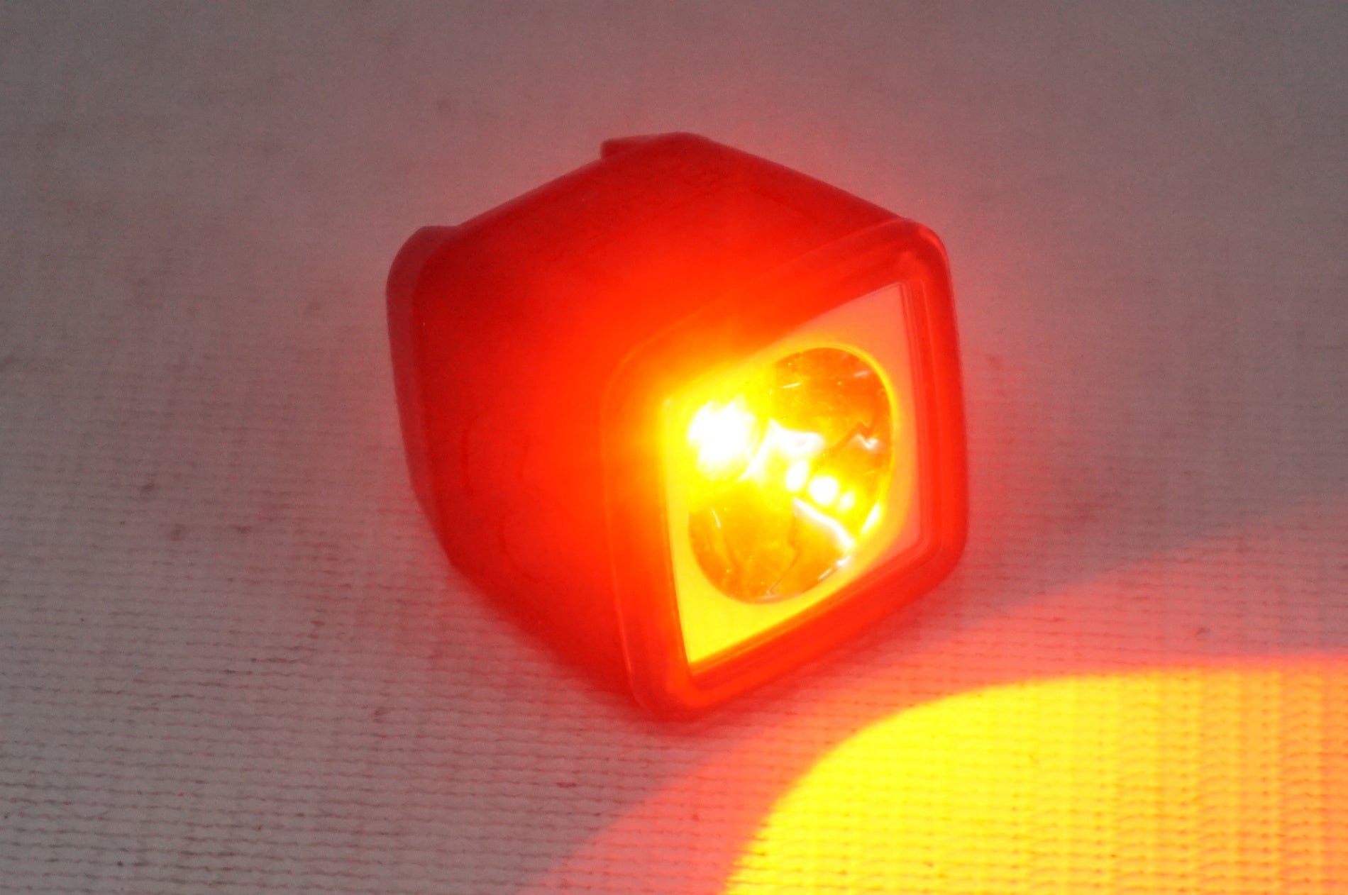 BONTRAGER 「ボントレガー」 FLARE R CITY リアライト / 阪急塚口店