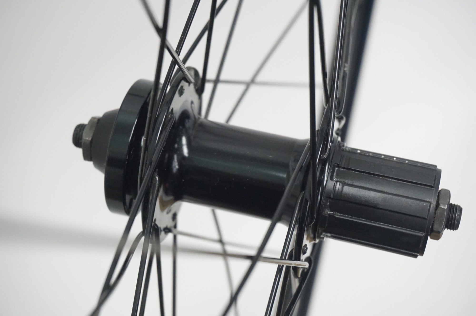 BONTRAGER 「ボントレガー」 TLR シマノ10速 ホイールセット / 福岡店