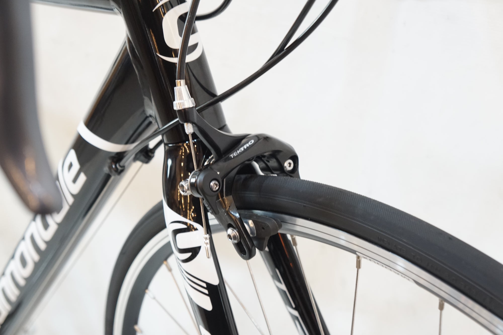 CANNONDALE 「キャノンデール」 CAAD8 2015年モデル ロードバイク / バイチャリ浦和ベース