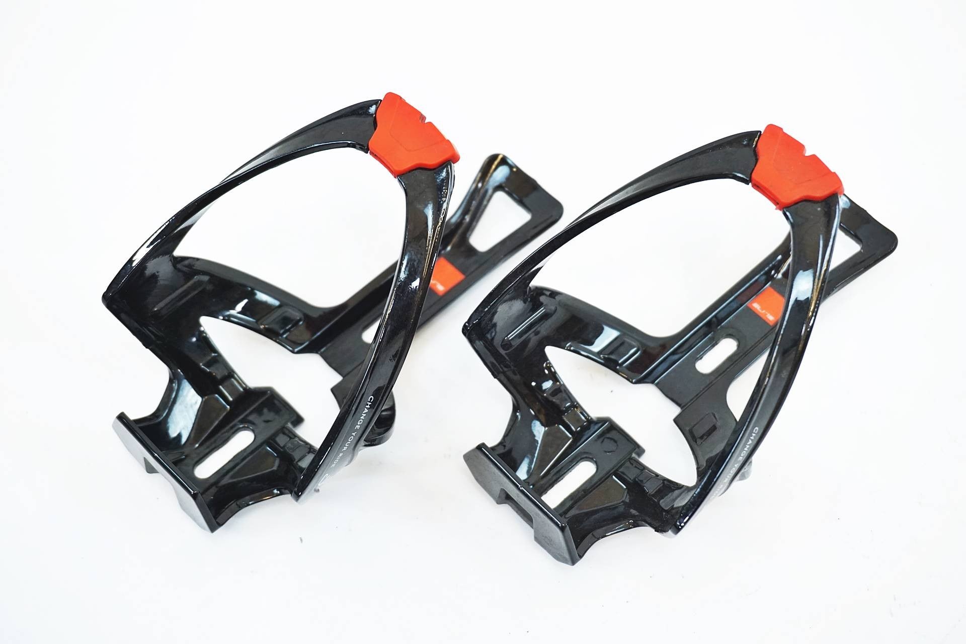 ELITE 「エリート」 CANNIBAL XC ボトルケージセット / 有明ガーデン店