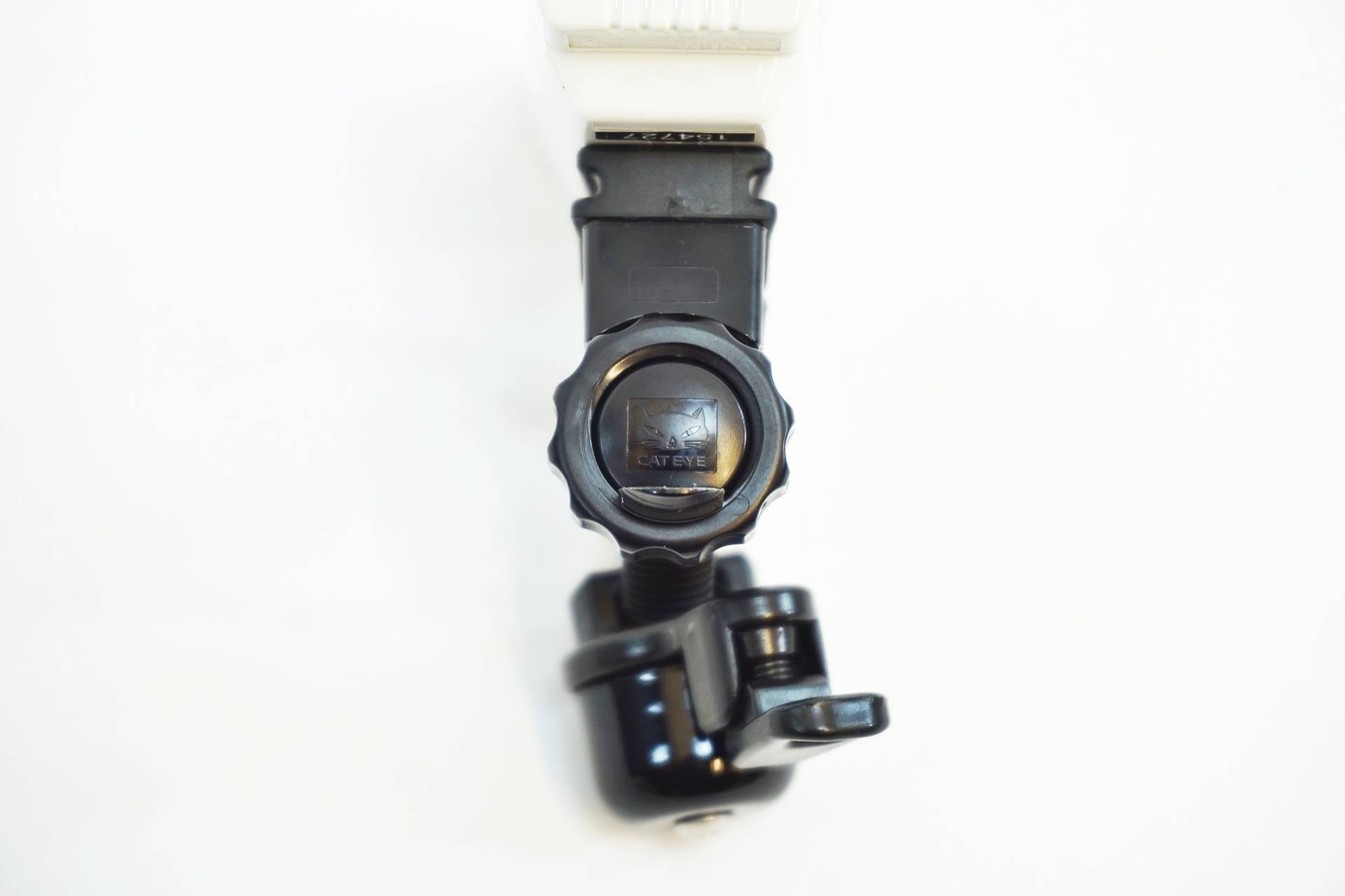 CATEYE 「キャットアイ」 VOLT200 フロントライト / 有明ガーデン店