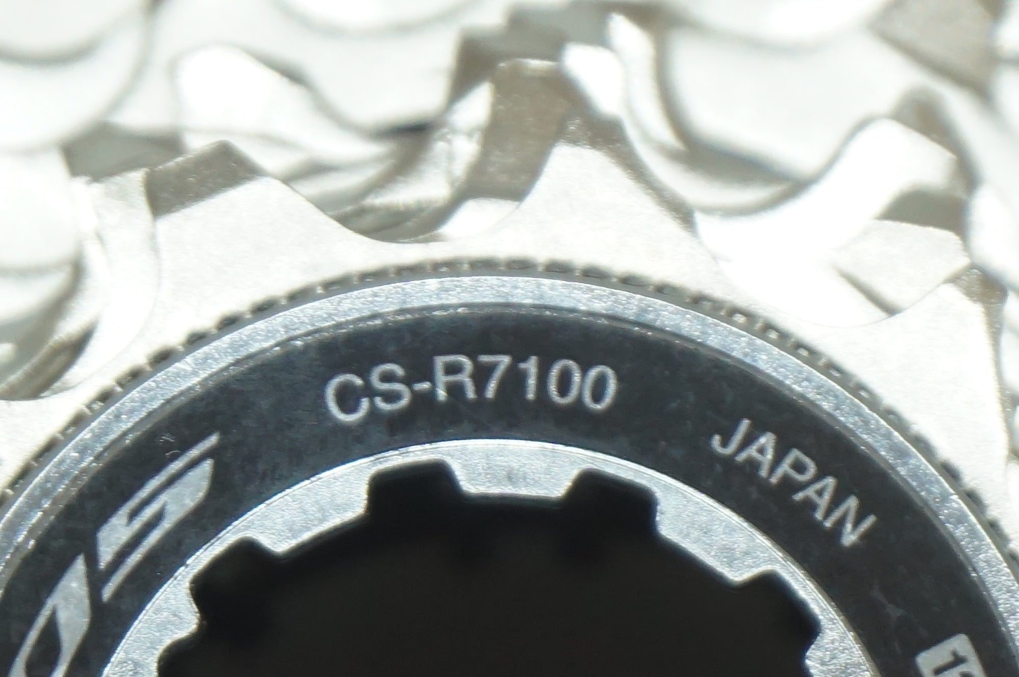 SHIMANO 「シマノ」 105 CS-R7100 11-34T スプロケット / 福岡店