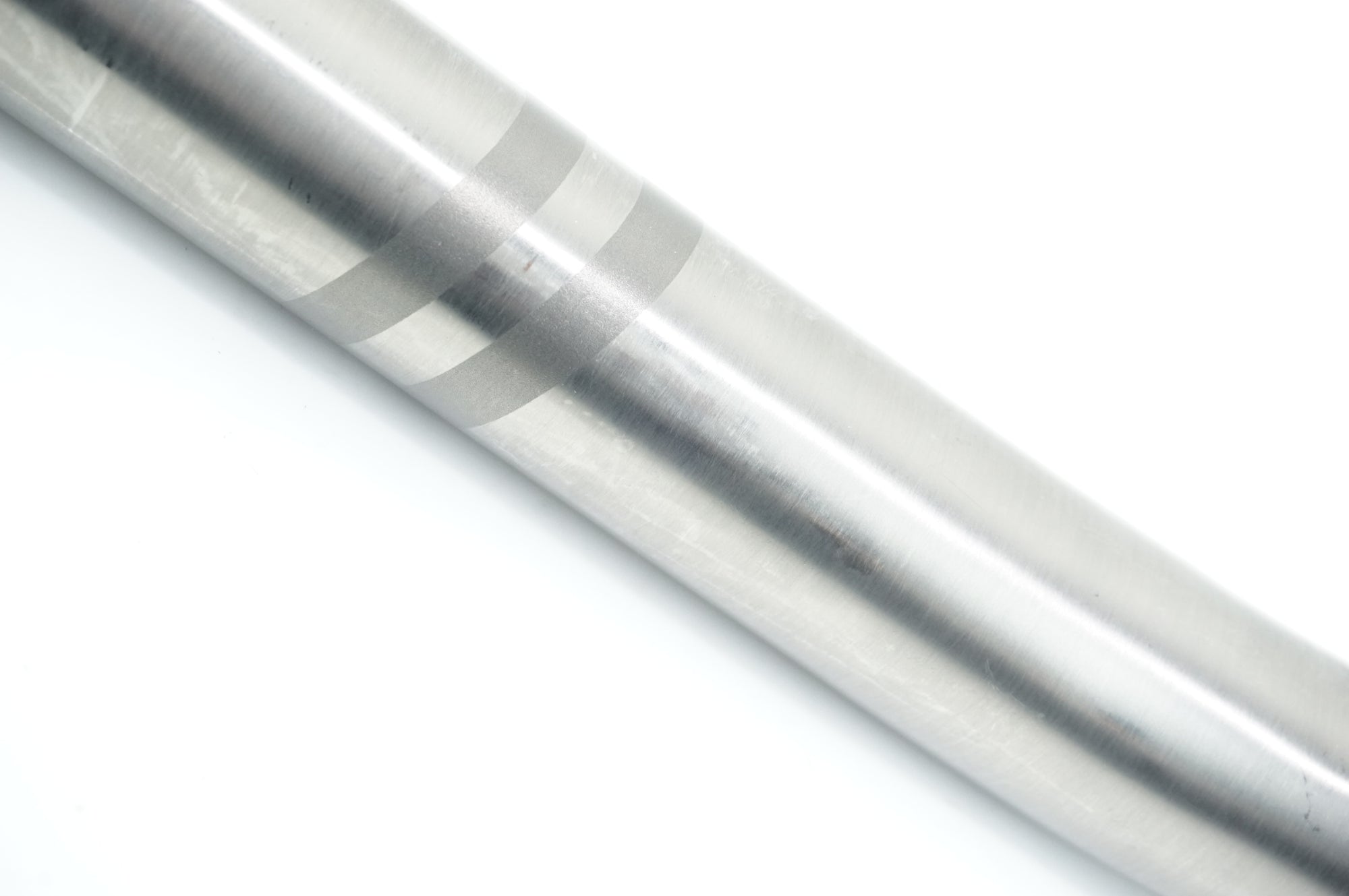 A-FRAME 「エーフレーム」 TITANIUM RISER HANDLBER φ31.8 700mm ハンドル / 中目黒店