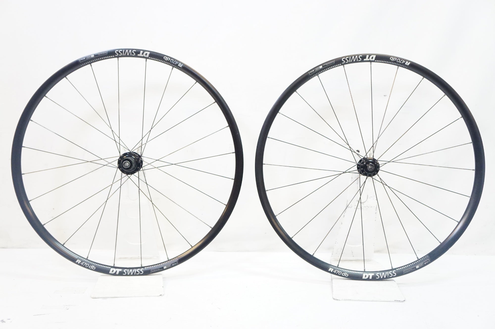 DT SWISS R470 ホイールセット、タイヤ、チューブ付　ほぼ未使用 ジャンク DT SWISS 「ディーティースイス」 R470 DB シマノ 11/12速