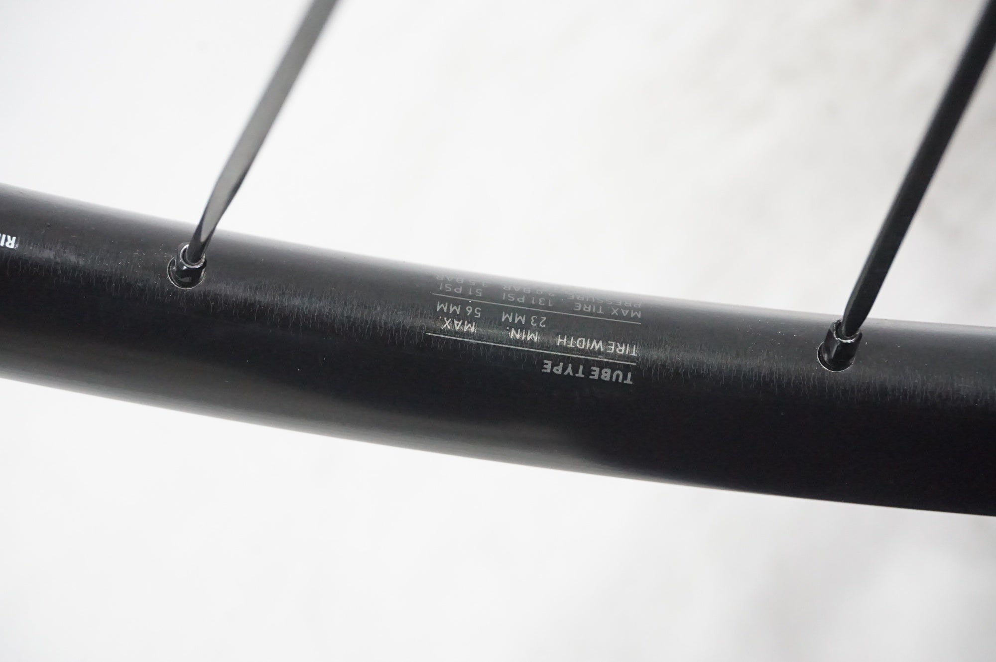 DT SWISS 「ディーティースイス」 P1800 SPLINE 23 DISC シマノ11速 ホイールセット / AKIBA店