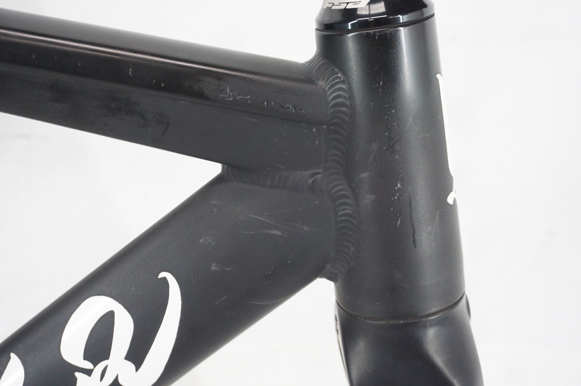 LEADER BIKES 「リーダーバイク」 HIDDEN CHAMPION CURE 2018年モデル フレームセット / 阪急塚口店