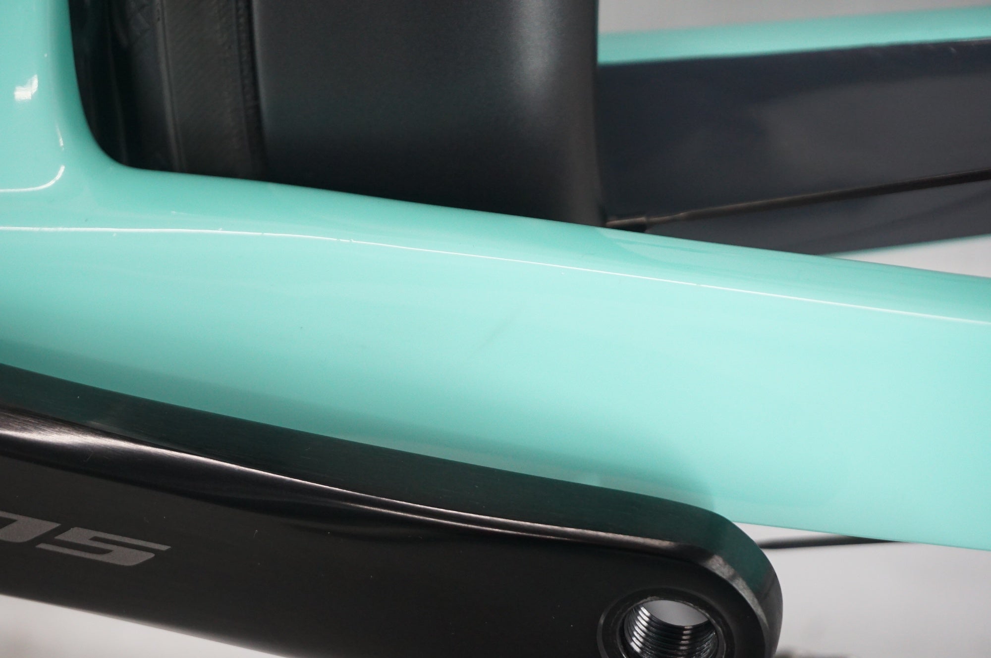 BIANCHI 「ビアンキ」 OLTRE COMP 105 Di2 2024年モデル ロードバイク / 阪急塚口店